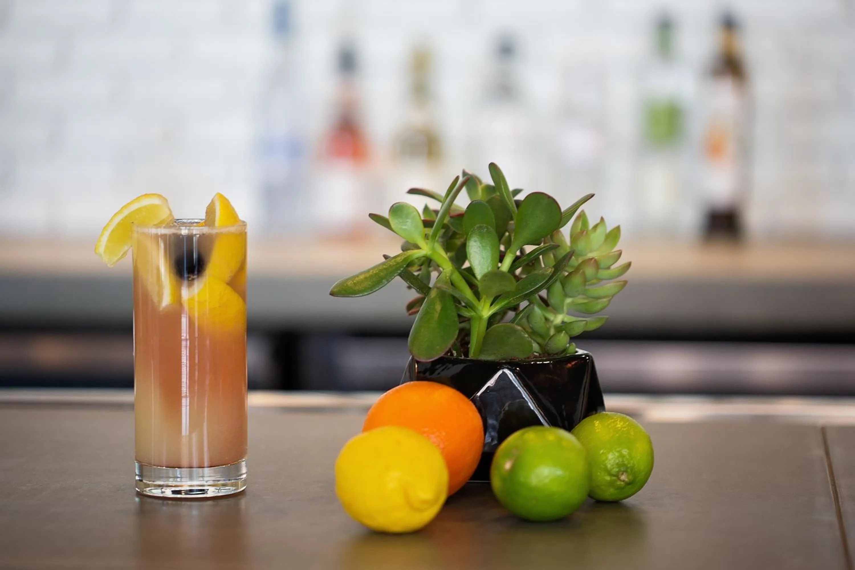 Lounge or bar in Origin Westminster a Wyndham Hotel