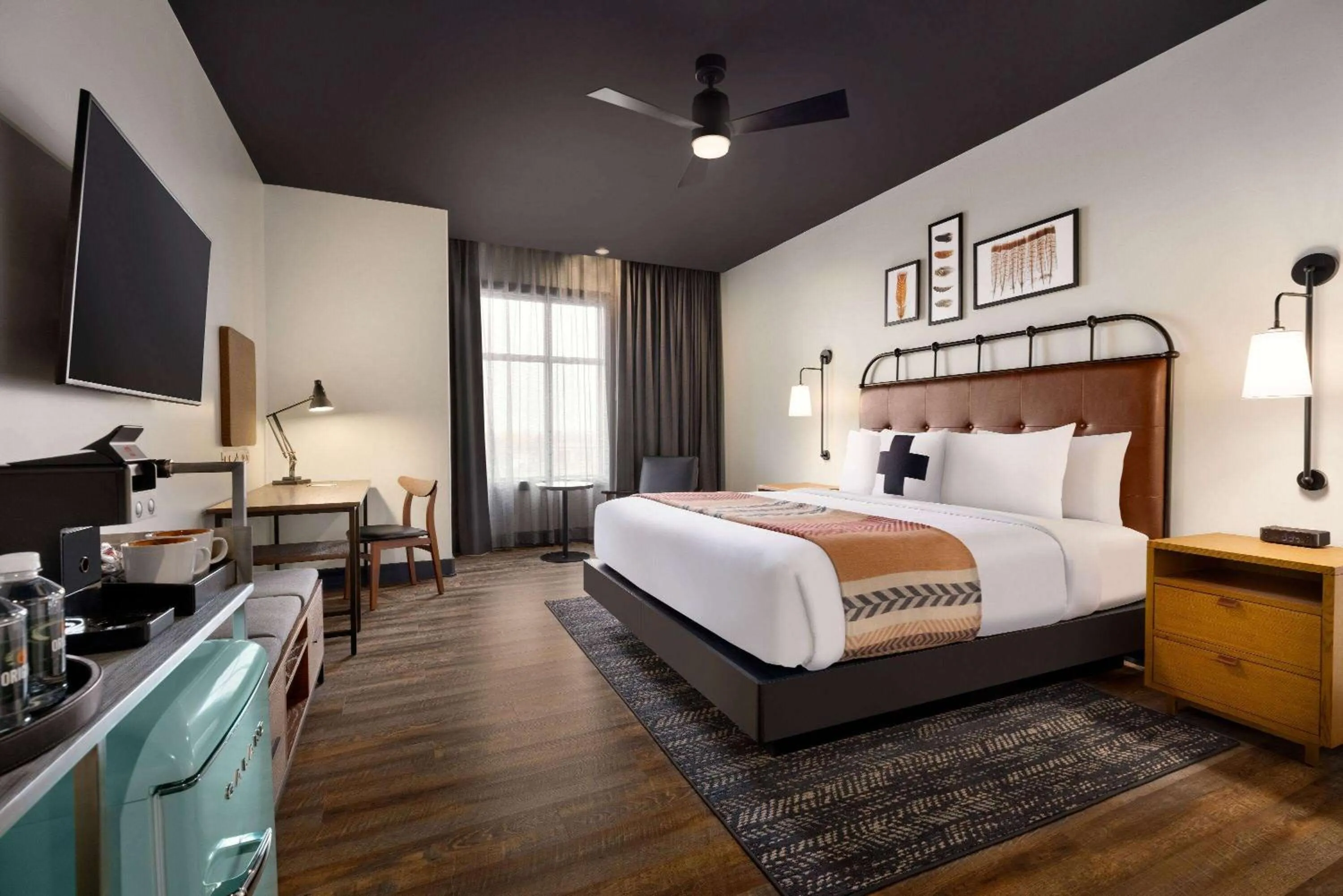 Photo of the whole room, Bed in Origin Westminster a Wyndham Hotel