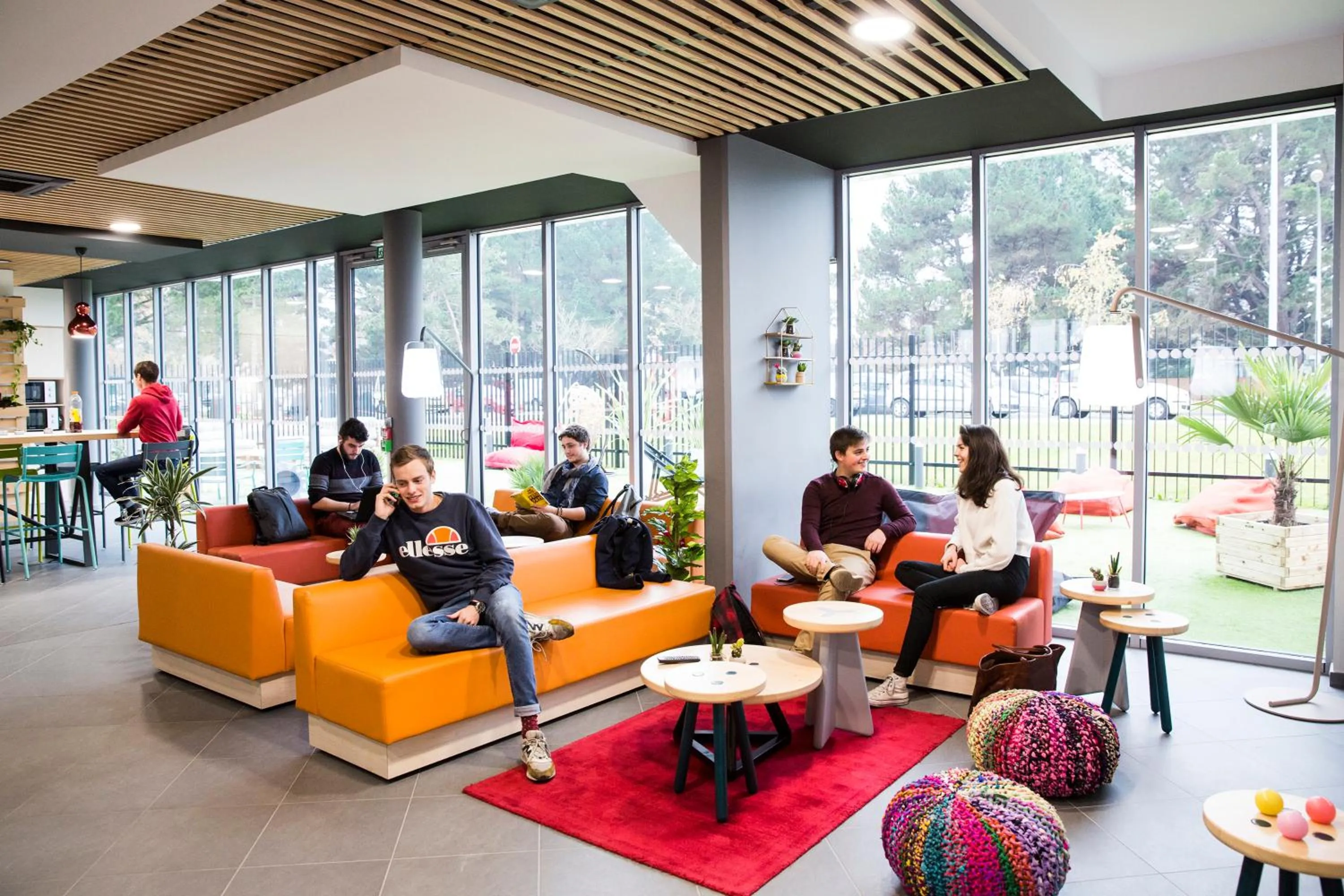 Communal lounge/ TV room in Résidence Kley Angers