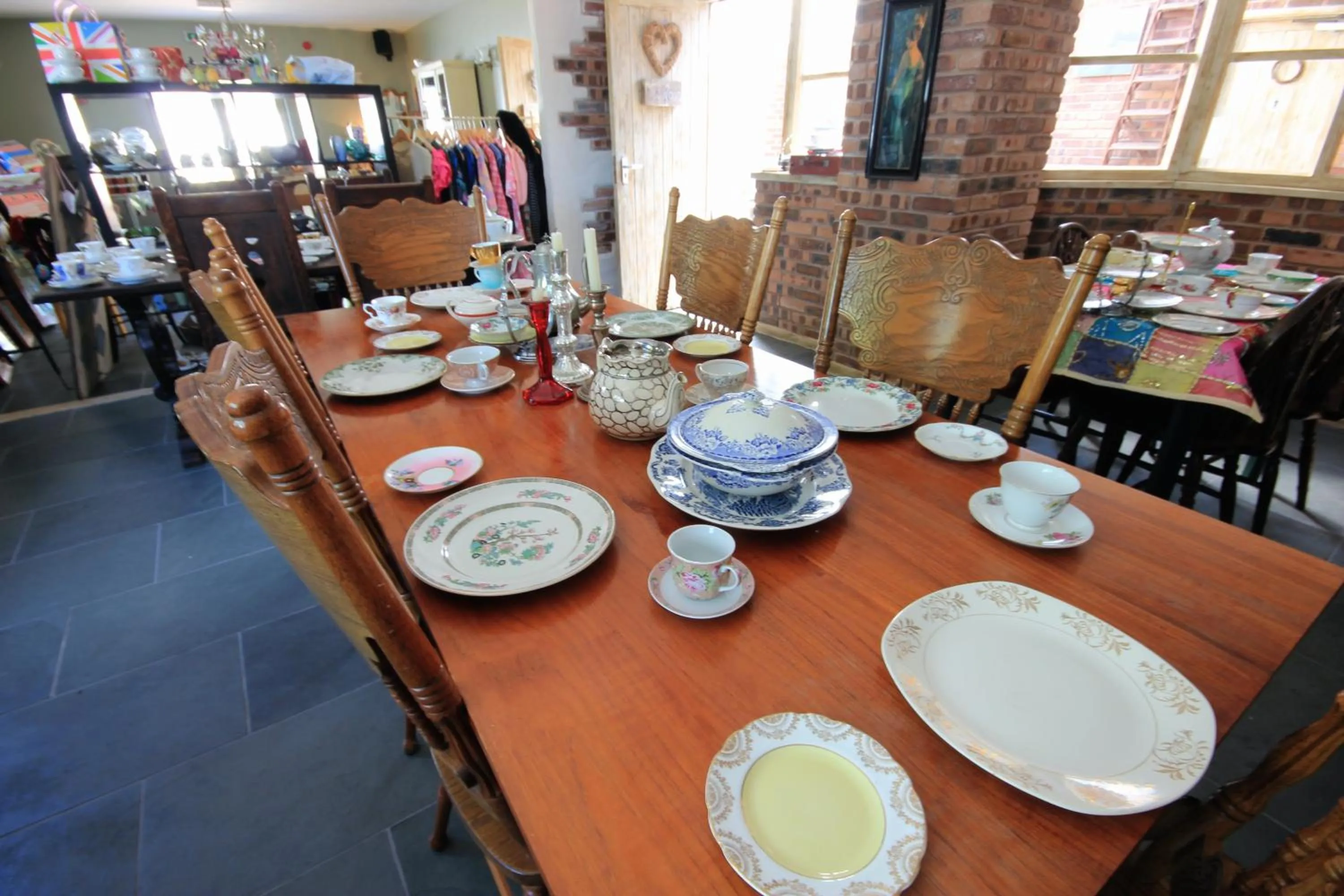 Restaurant/places to eat in Abel's Harp