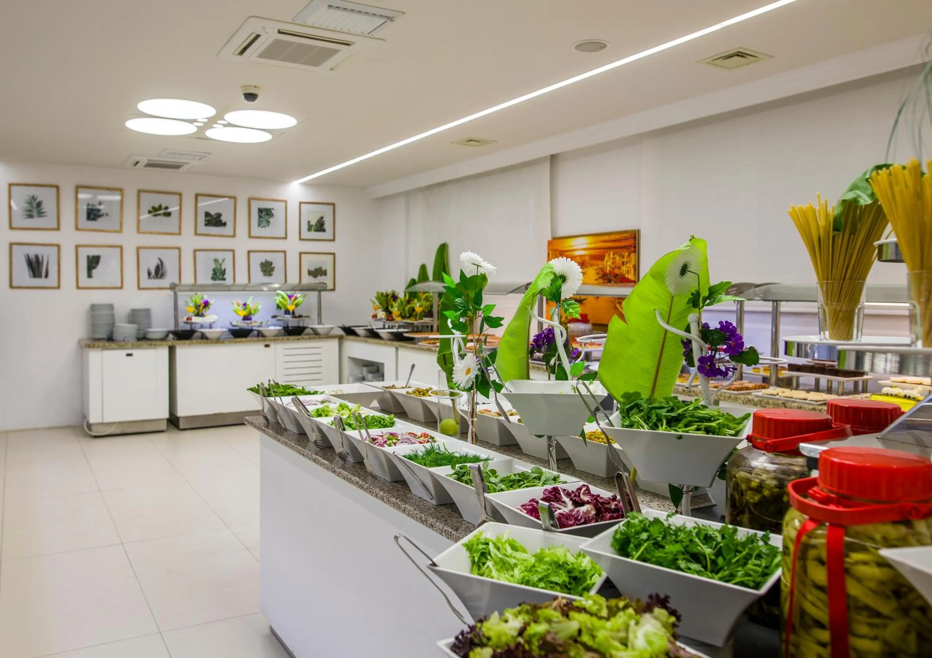 Food and drinks in Dragut Point South Hotel-All Inclusive