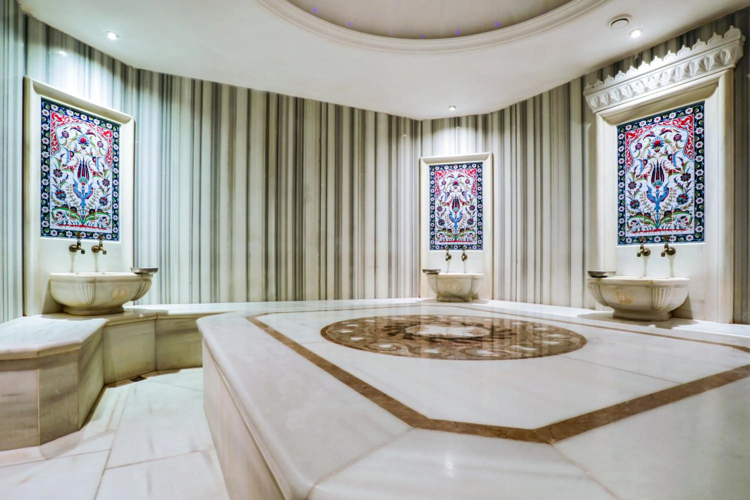 Hot Tub in Dragut Point South Hotel-All Inclusive