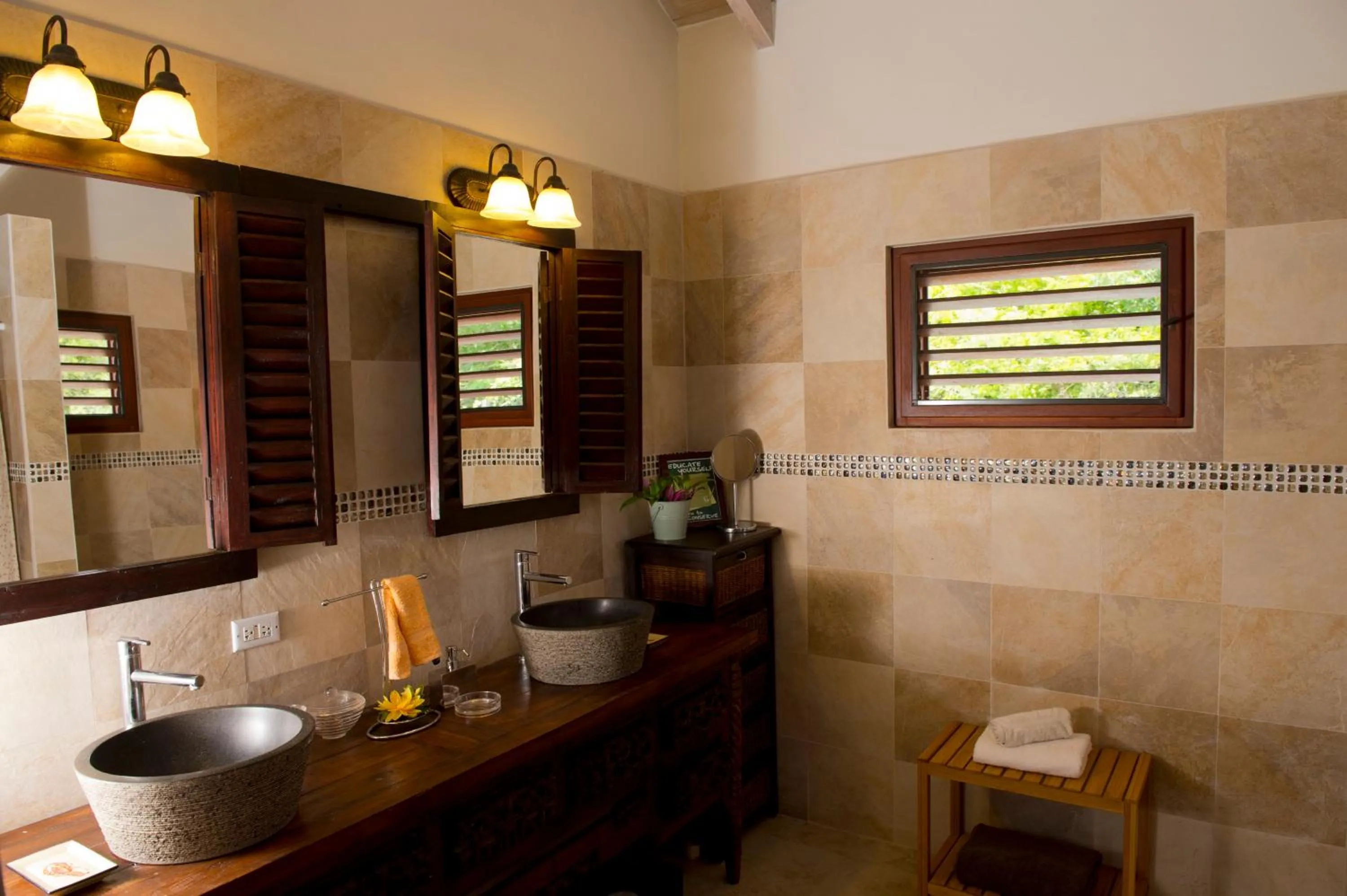 Bathroom in Villa Touloulou