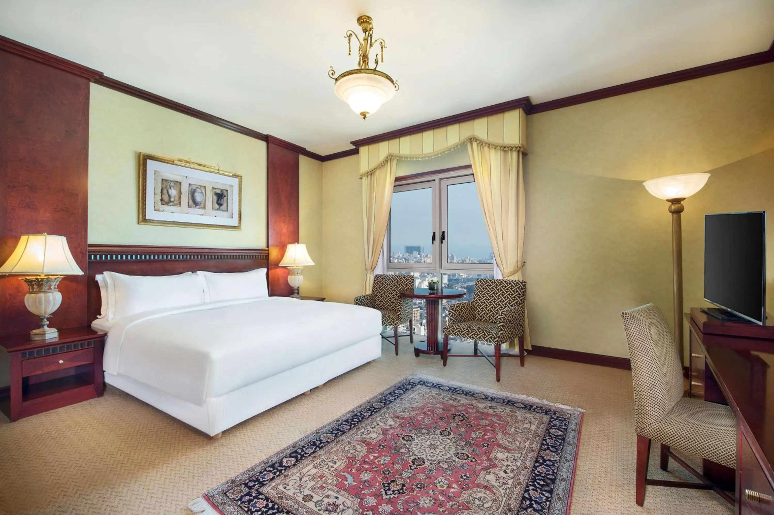 Bedroom, Bed in Habtoor Metropolitan Palace Hotel
