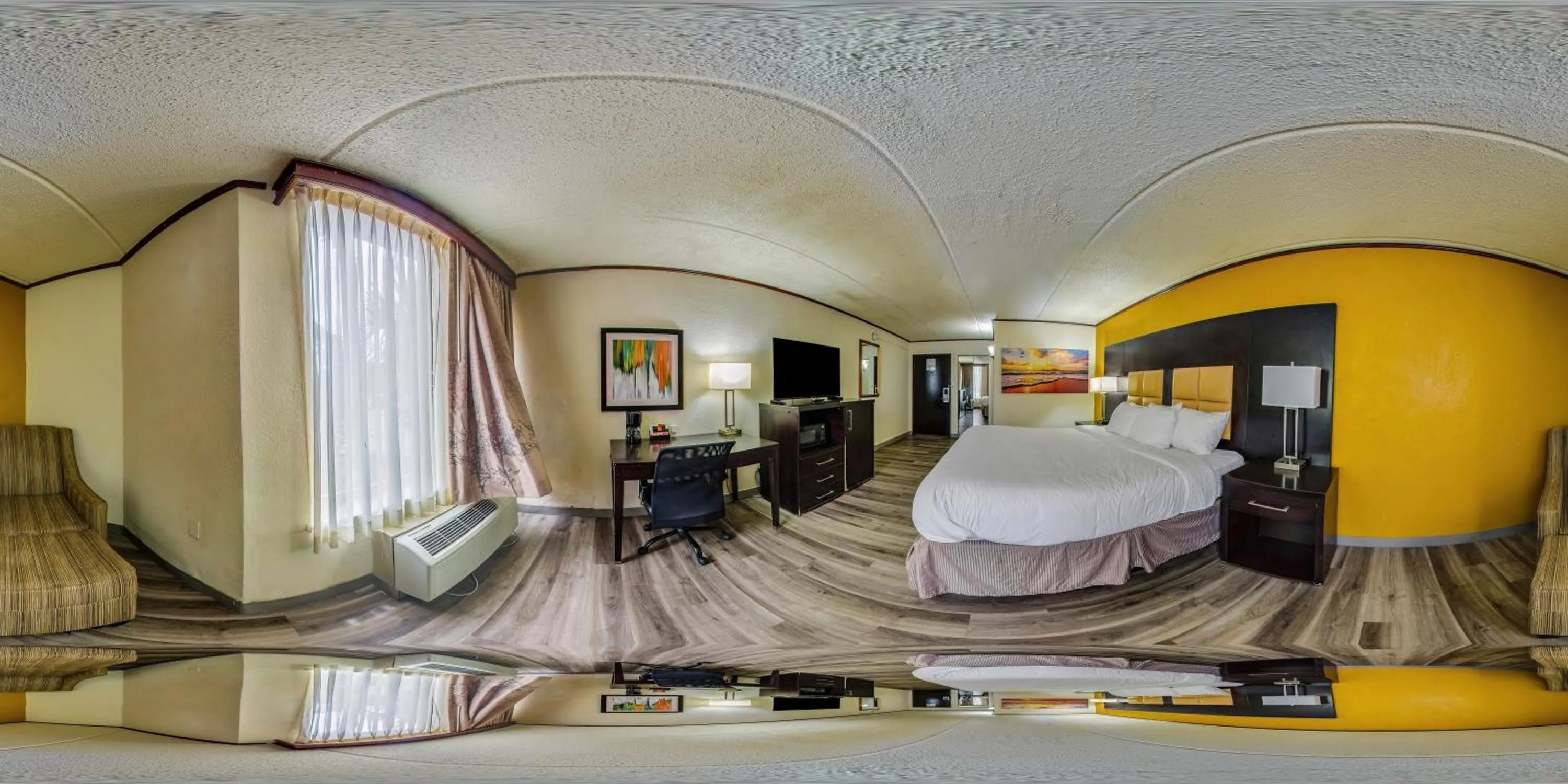 Bed in Clarion Pointe Lake Jackson - Clute