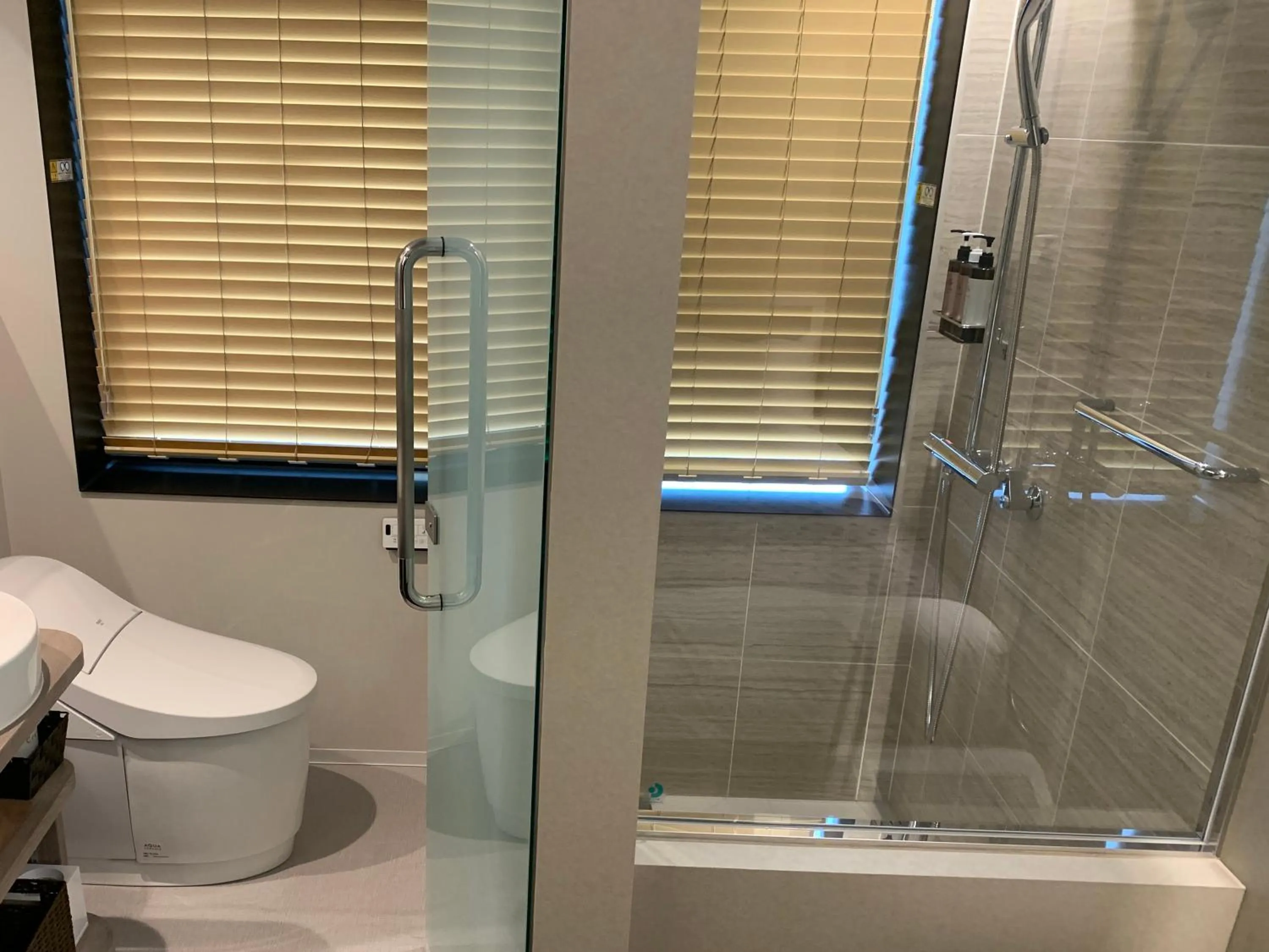 Shower in APA Hotel Keikyukamata Ekimae