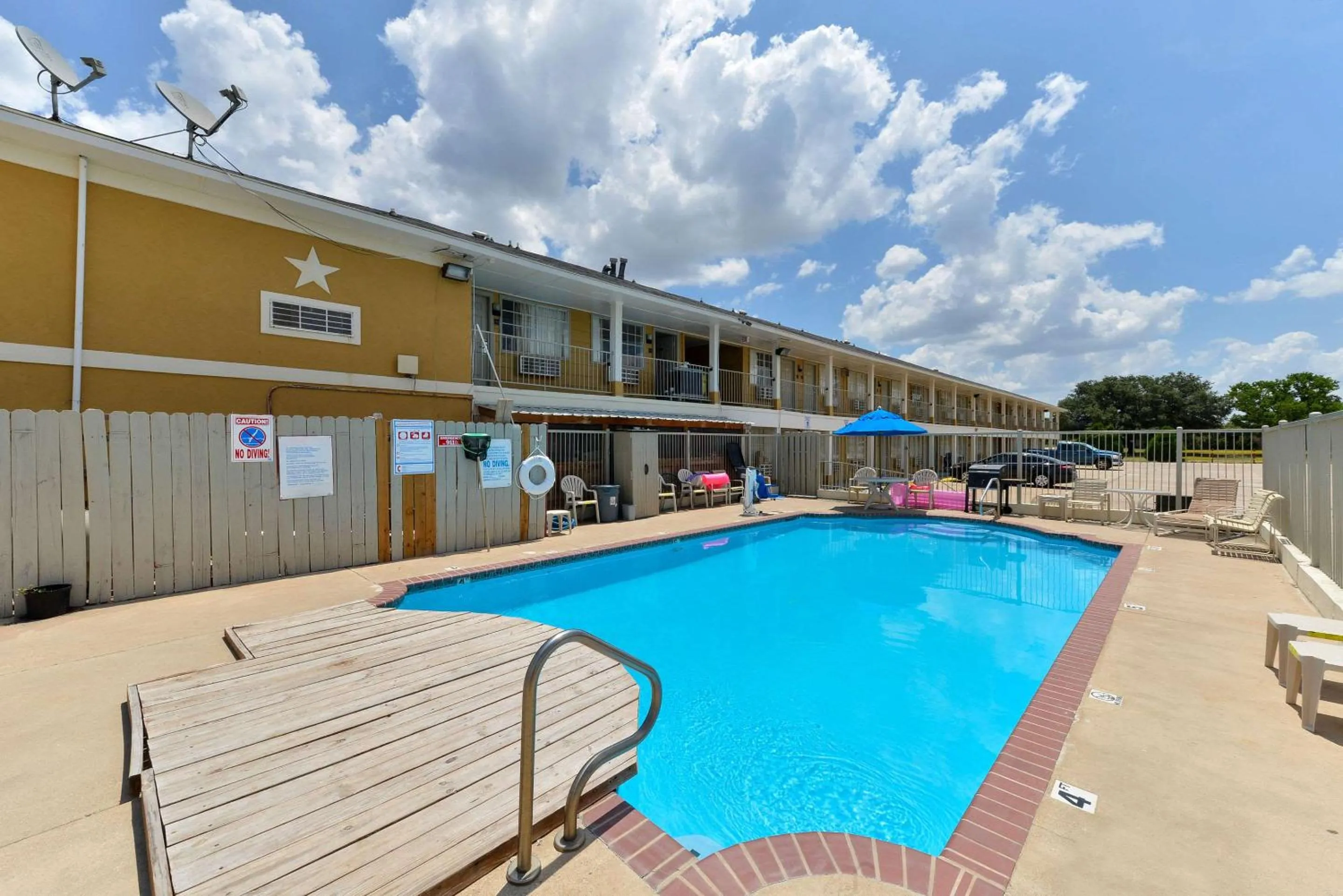 On site in Quality Inn Gonzales