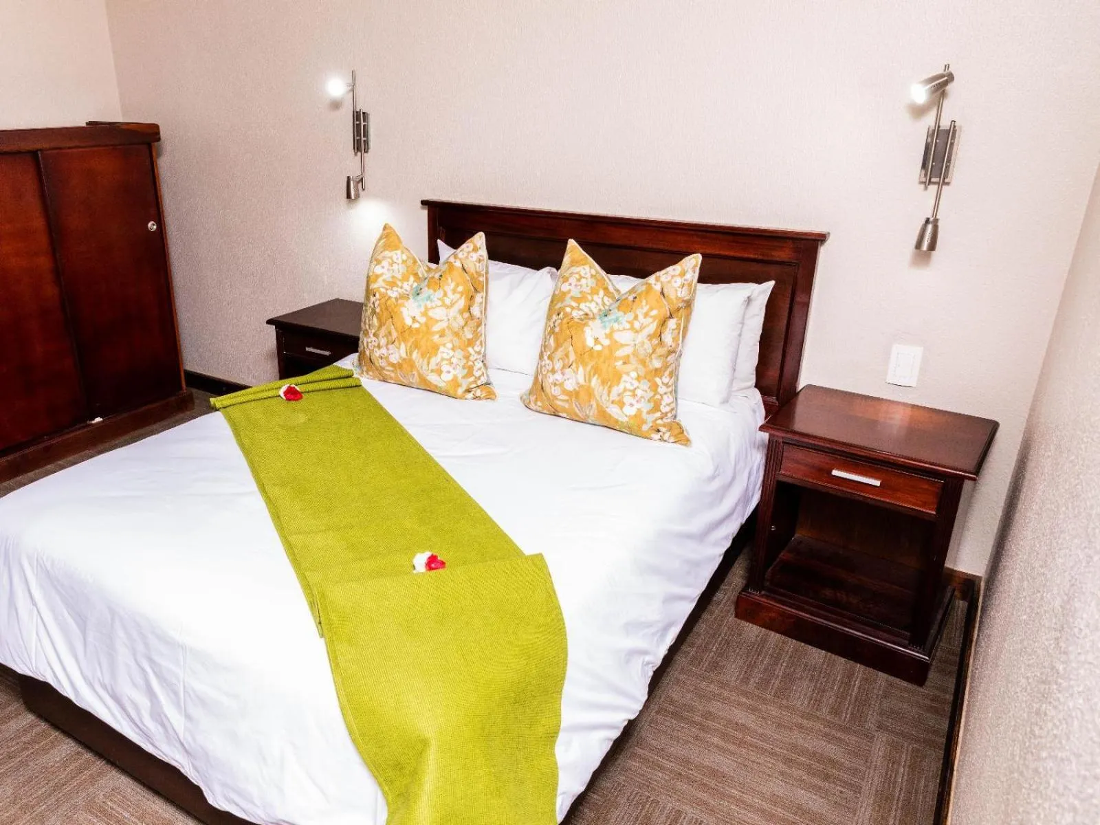 Photo of the whole room, Bed in Hotel 247 @ White River