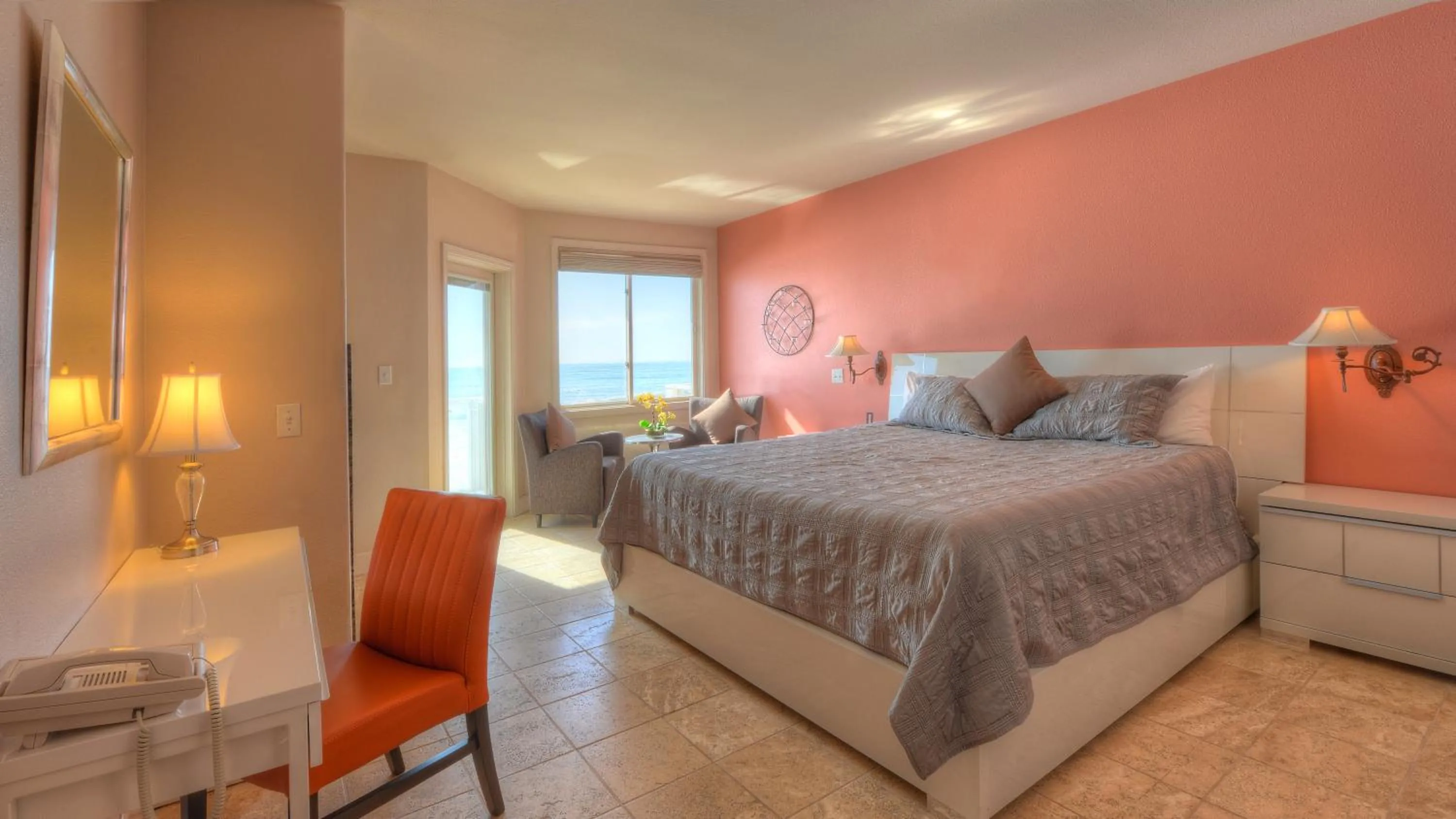 Bed in The Oceanfront Stay on MiramarBeach HMB