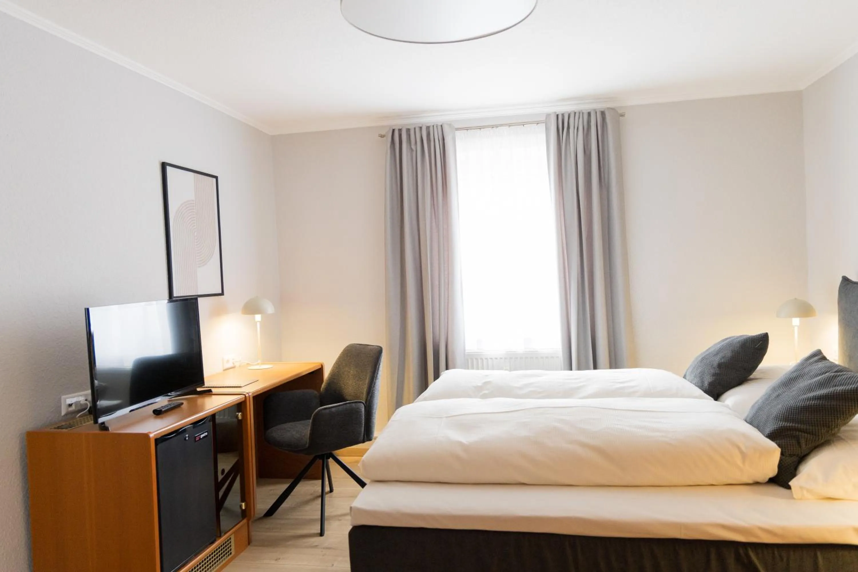 Photo of the whole room, Bed in Hotel Garni Promenade