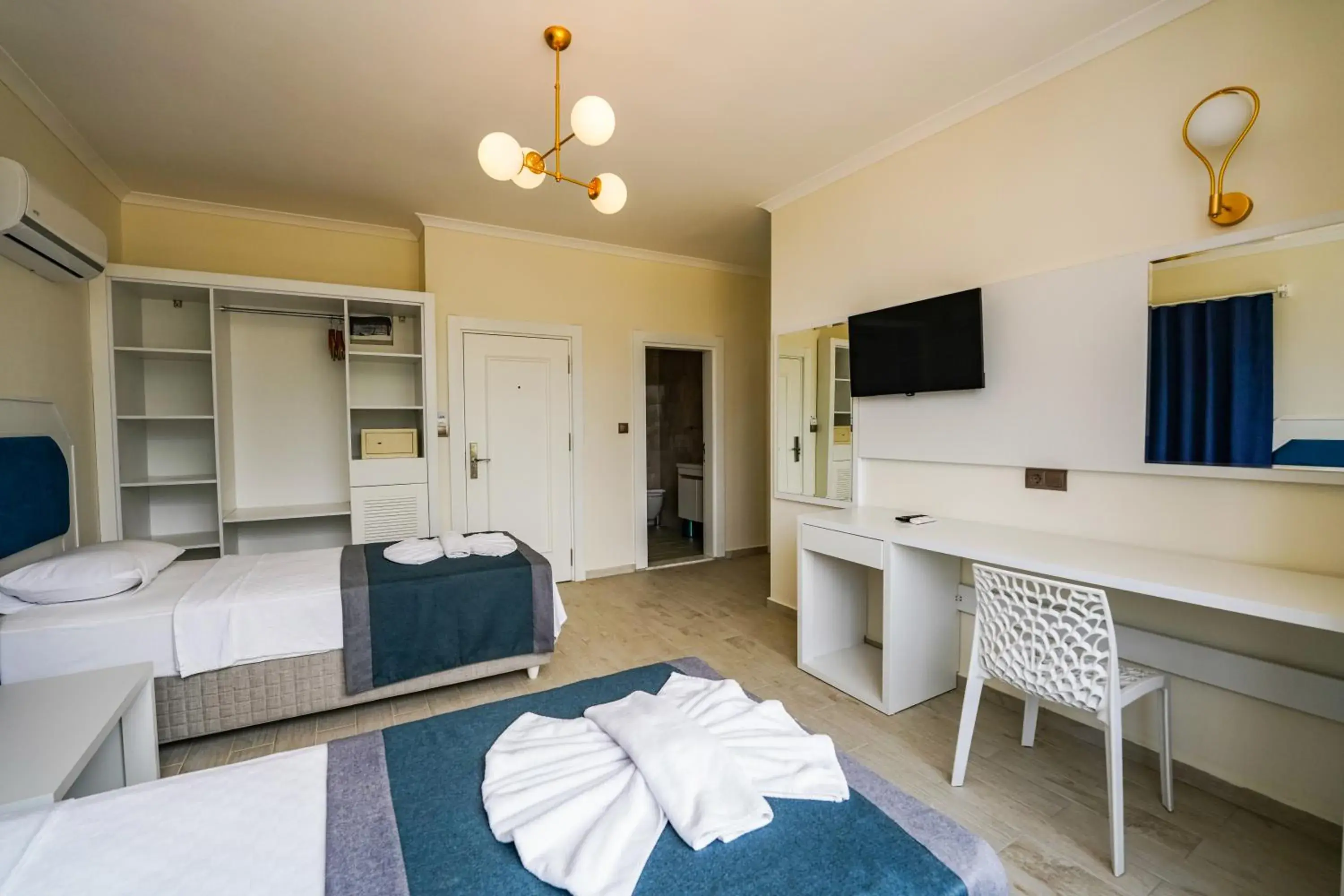 Bed in Blue Pearl Hotel Bed in Blue Pearl Hotel