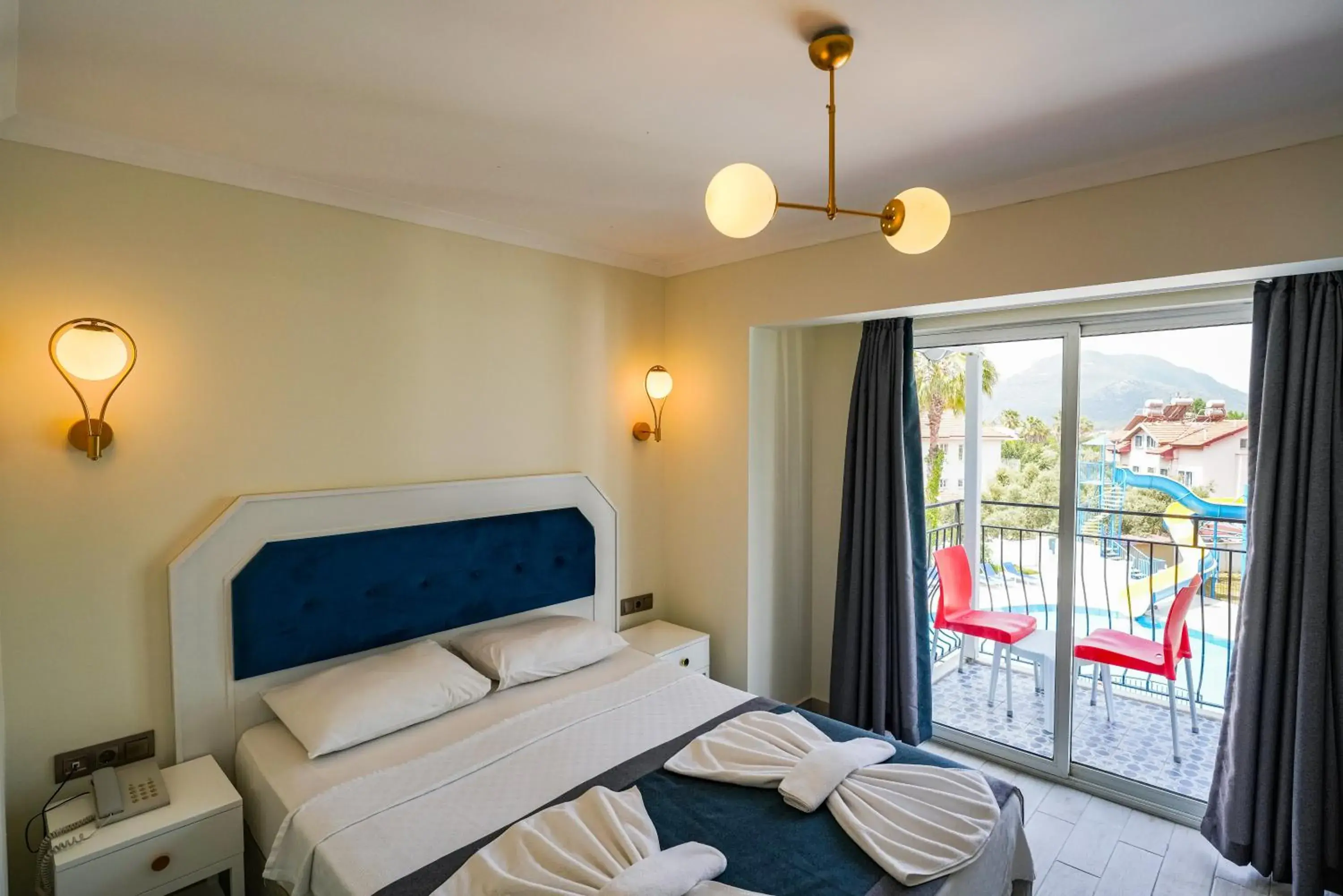 Bed in Blue Pearl Hotel Bed in Blue Pearl Hotel