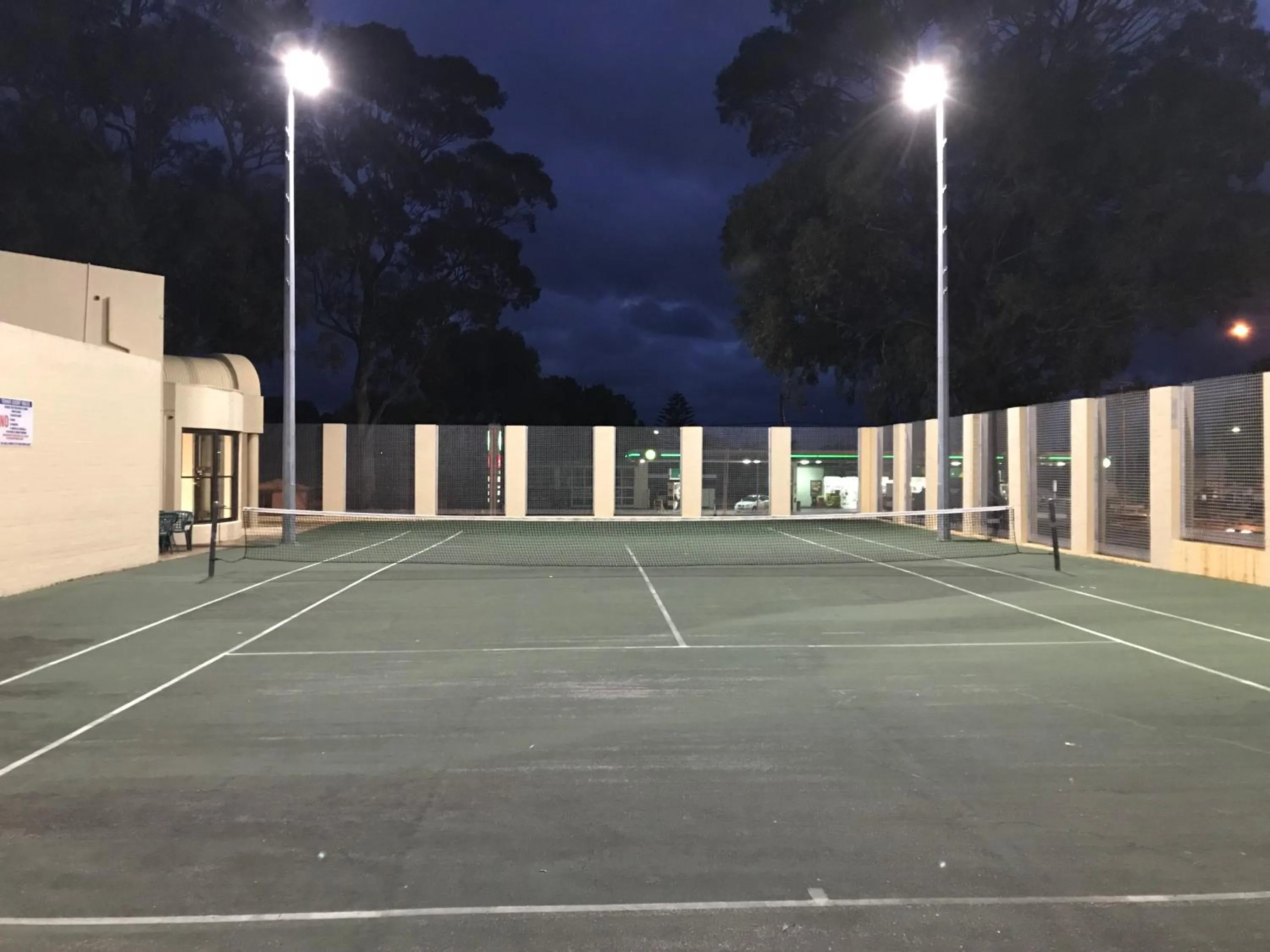 Tennis court in Silver Sands Resort Mandurah