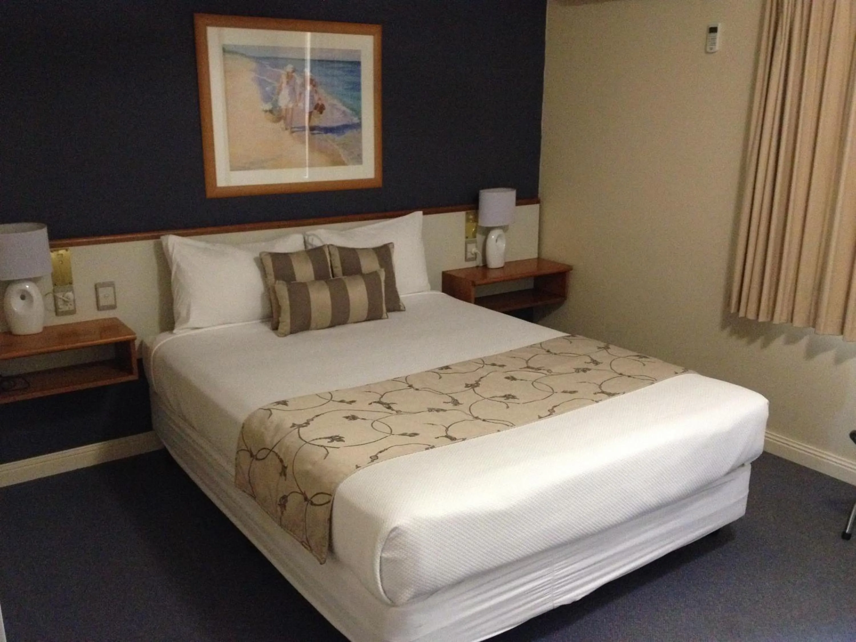 Bed in Silver Sands Resort Mandurah