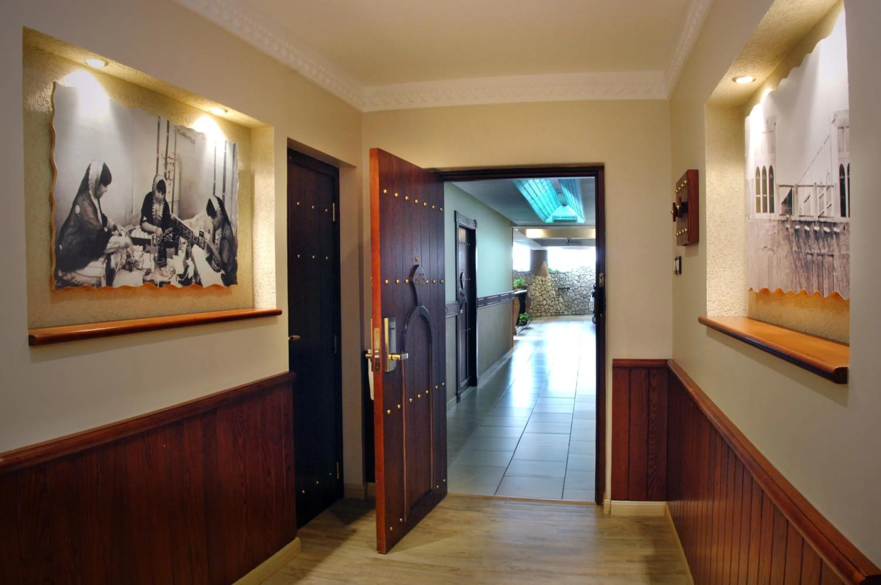 Area and facilities in Al Liwan Suites