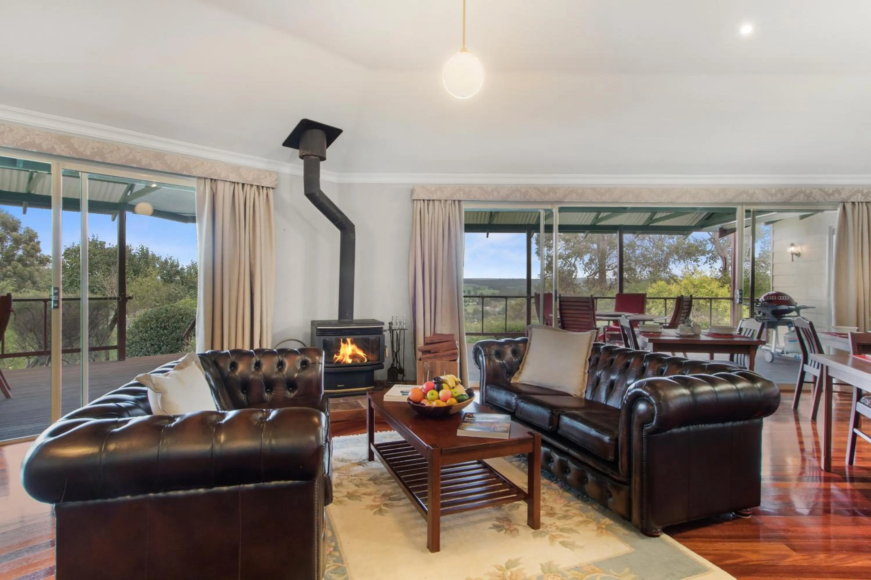 Communal lounge/ TV room in Shambhala Guesthouse