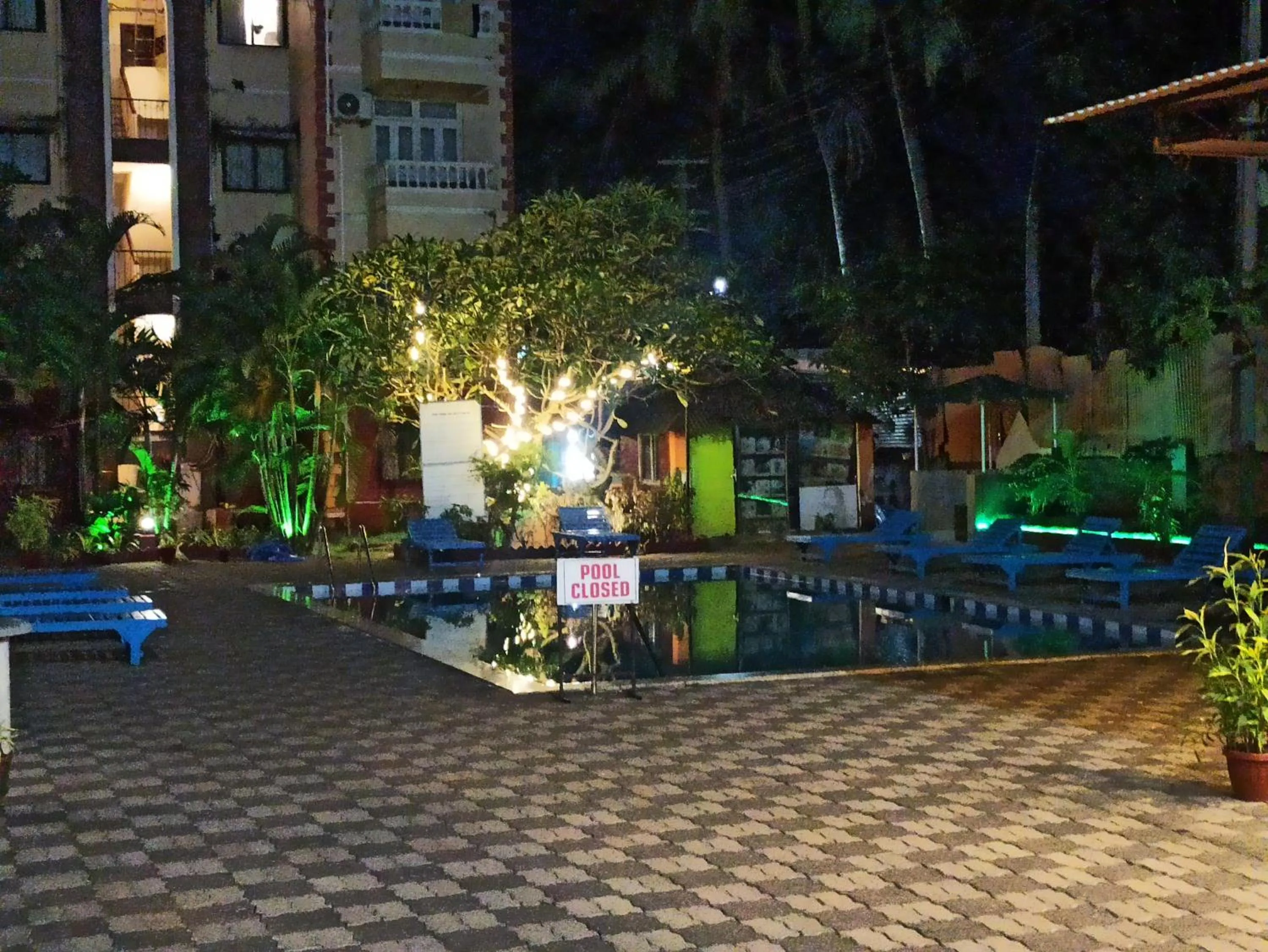 Night in Resort Park Avenue