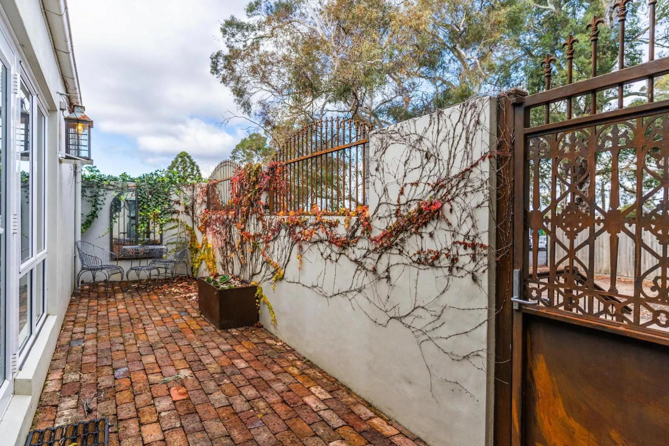 Patio in de Russie Boutique Hotel