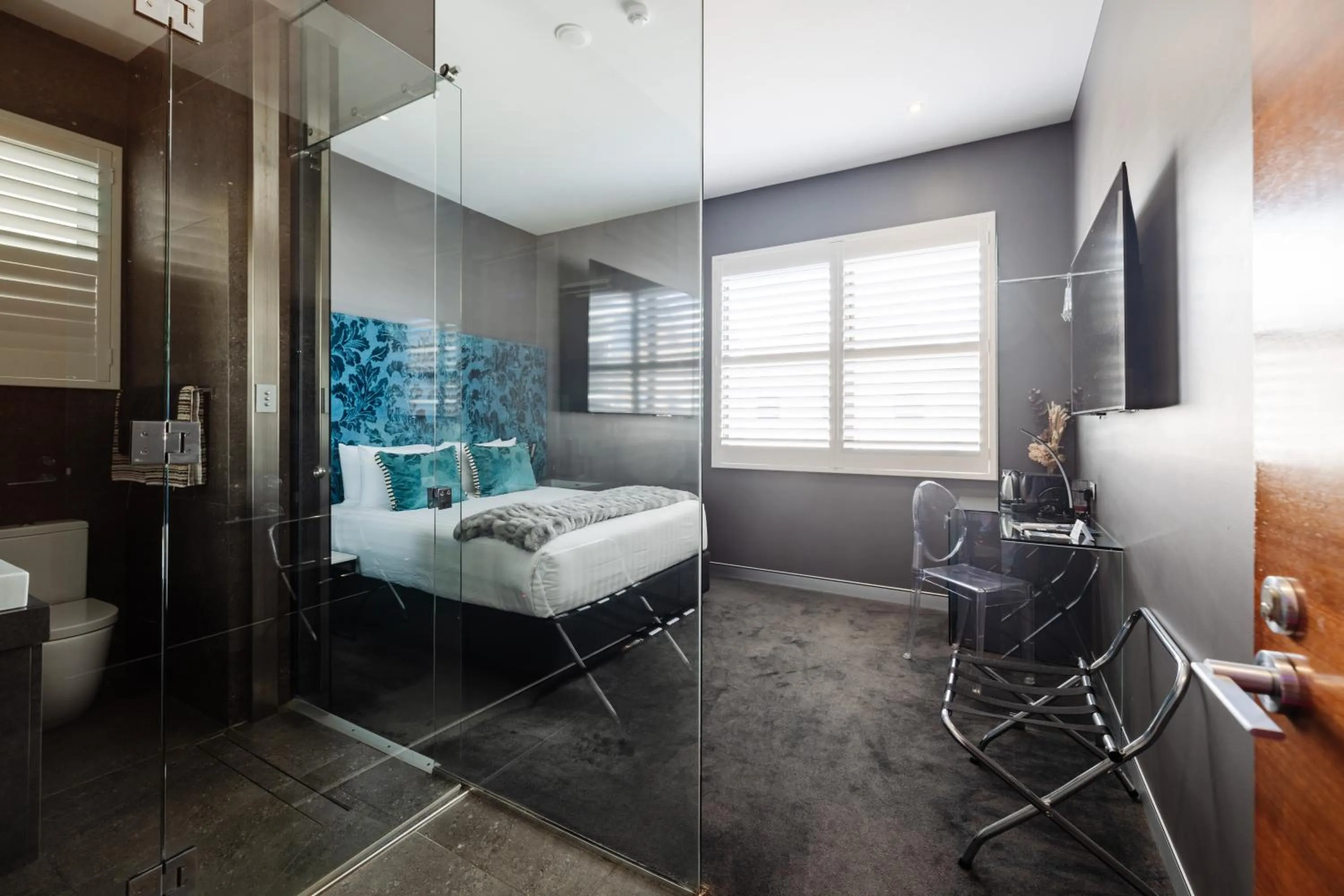 Bed in Junction Hotel