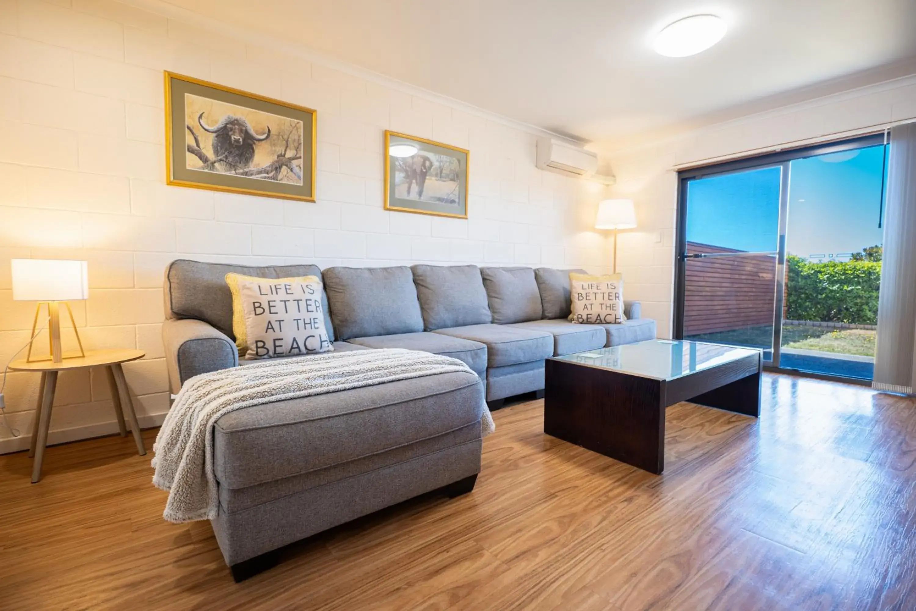 Living room, Bed in Blue Seas Holiday Villas Living room, Bed in Blue Seas Holiday Villas