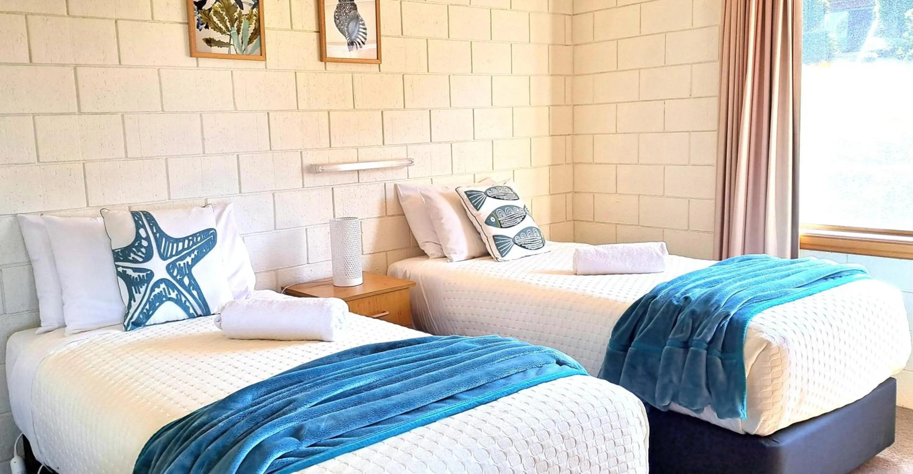 Bedroom, Bed in Blue Seas Holiday Villas