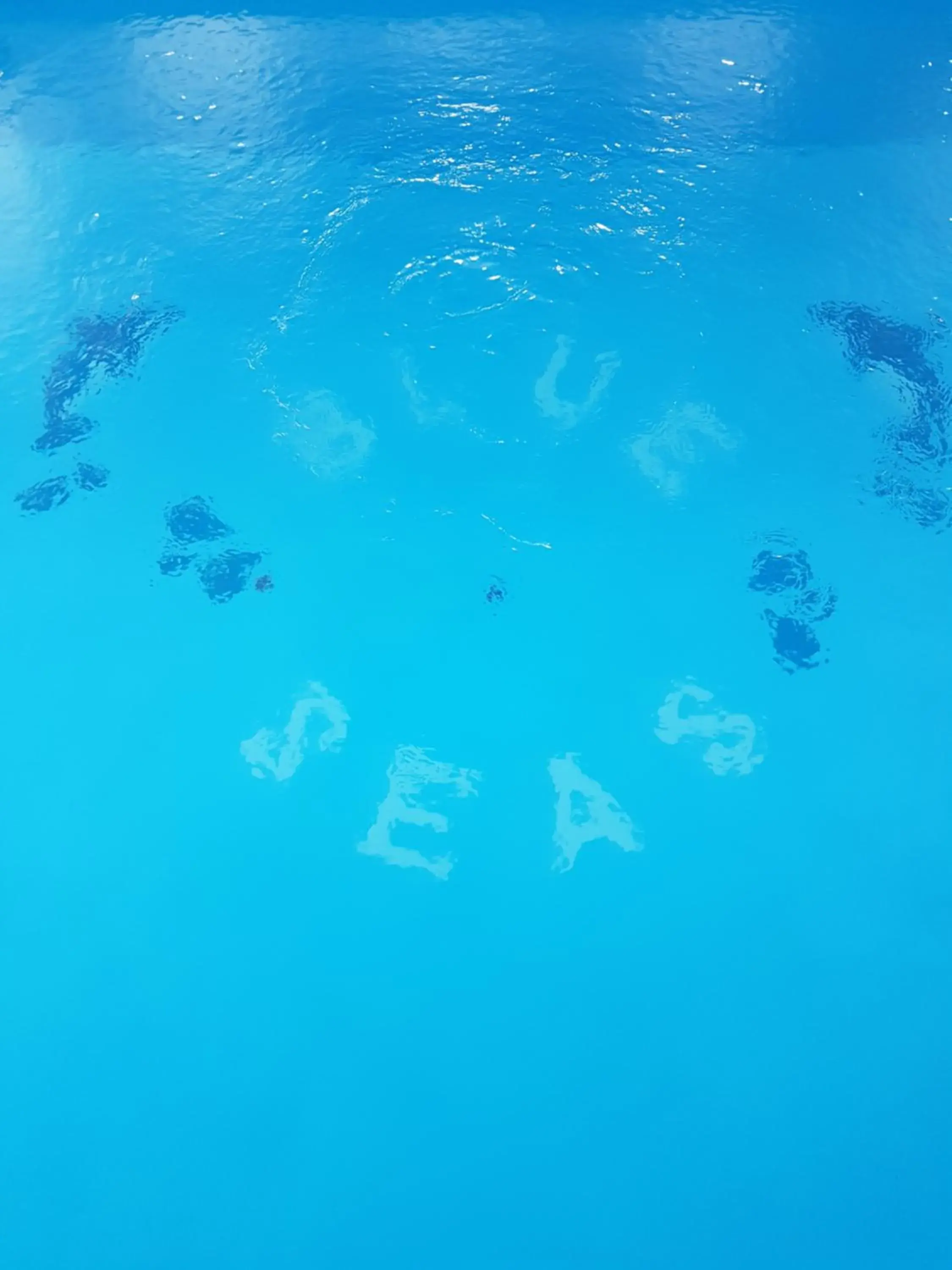 Swimming pool in Blue Seas Holiday Villas Swimming pool in Blue Seas Holiday Villas