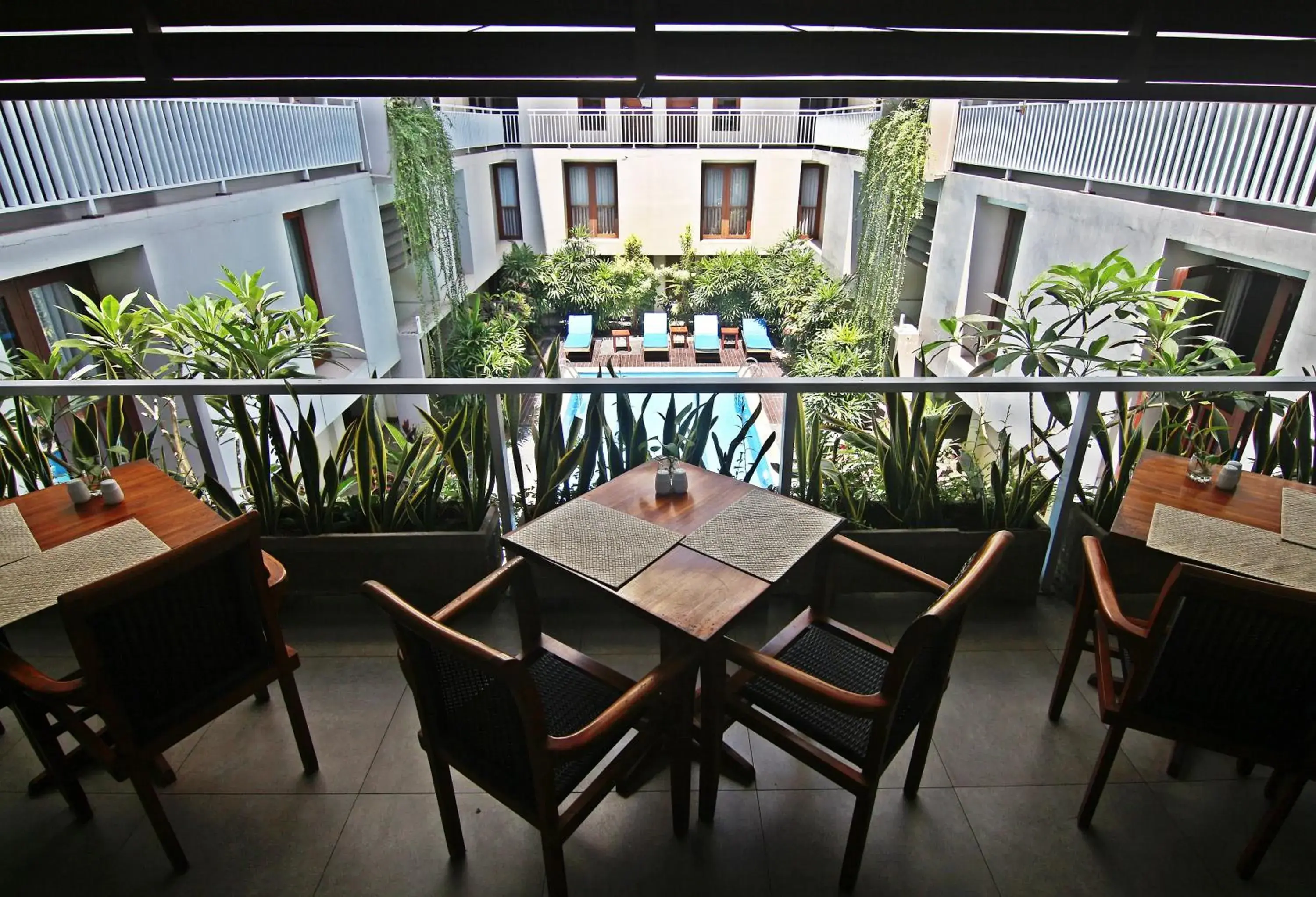 Restaurant/places to eat in The Legian Sunset Residence Restaurant/places to eat in The Legian Sunset Residence