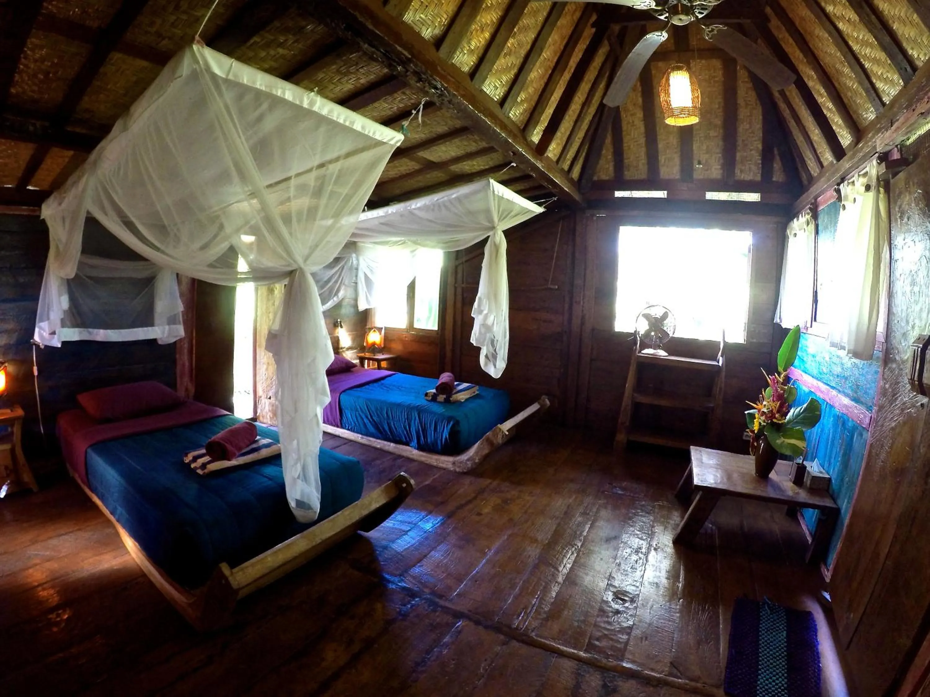 Photo of the whole room, Bed in Dragonfly Village