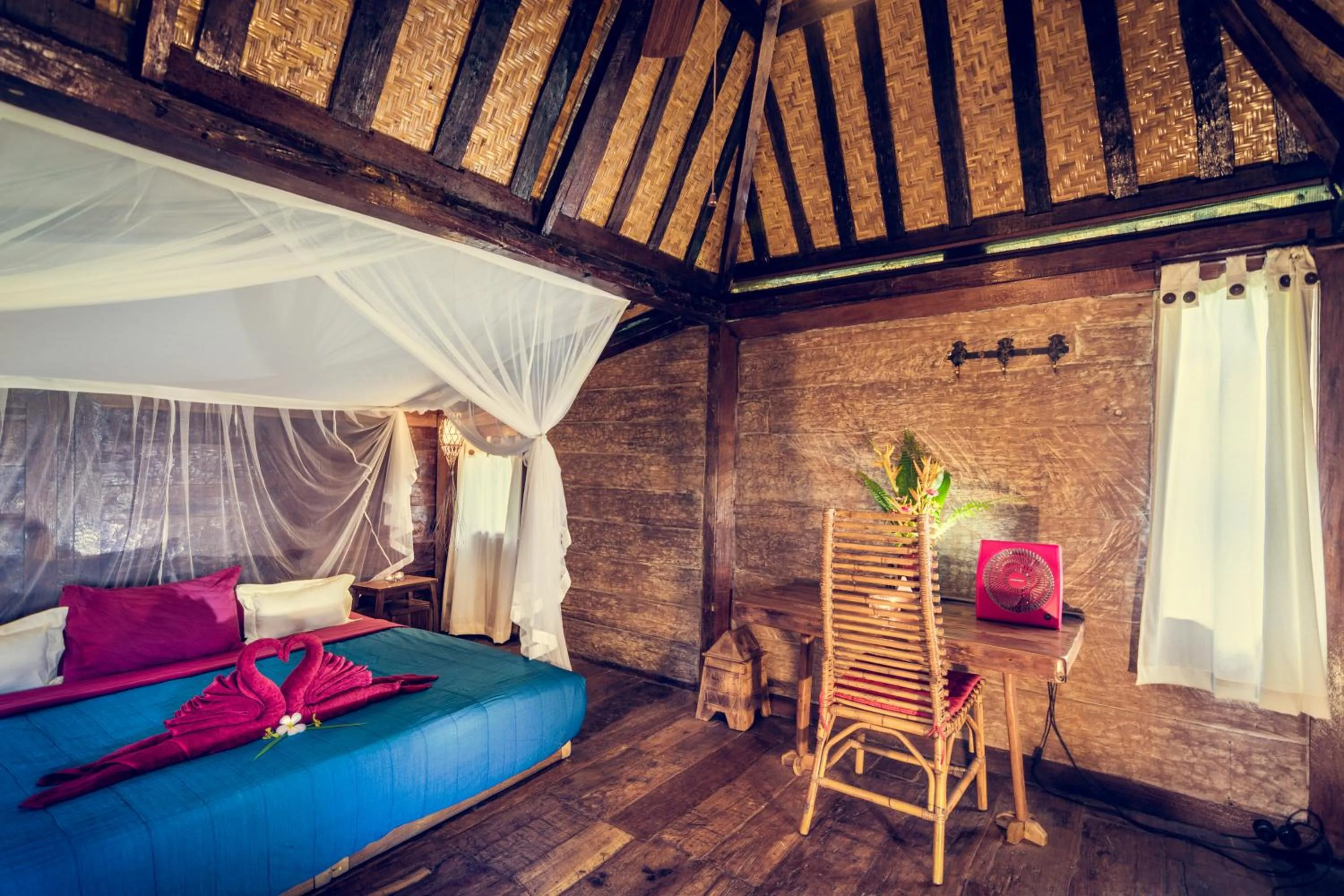 Living room, Bed in Dragonfly Village