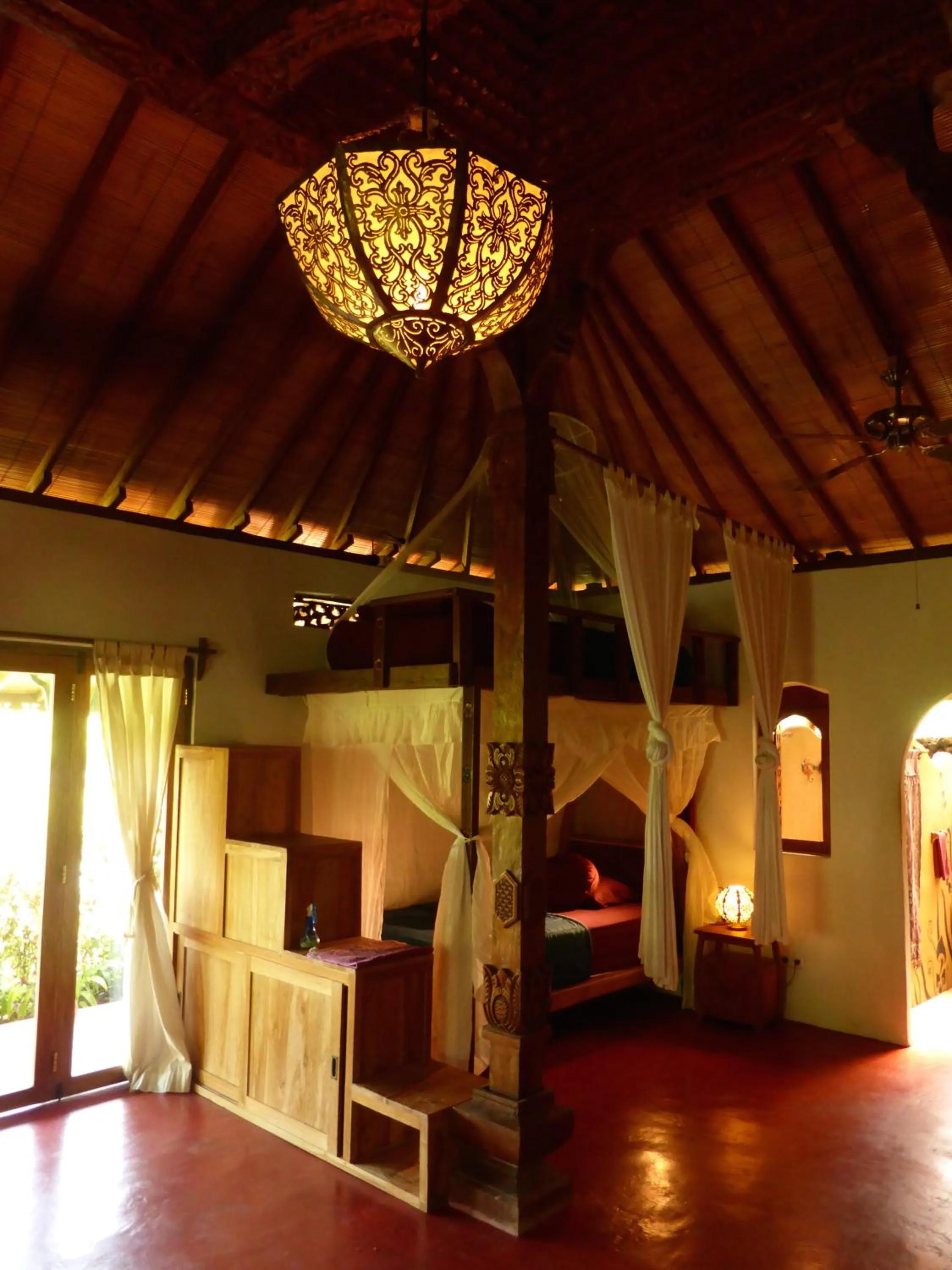 Photo of the whole room in Dragonfly Village