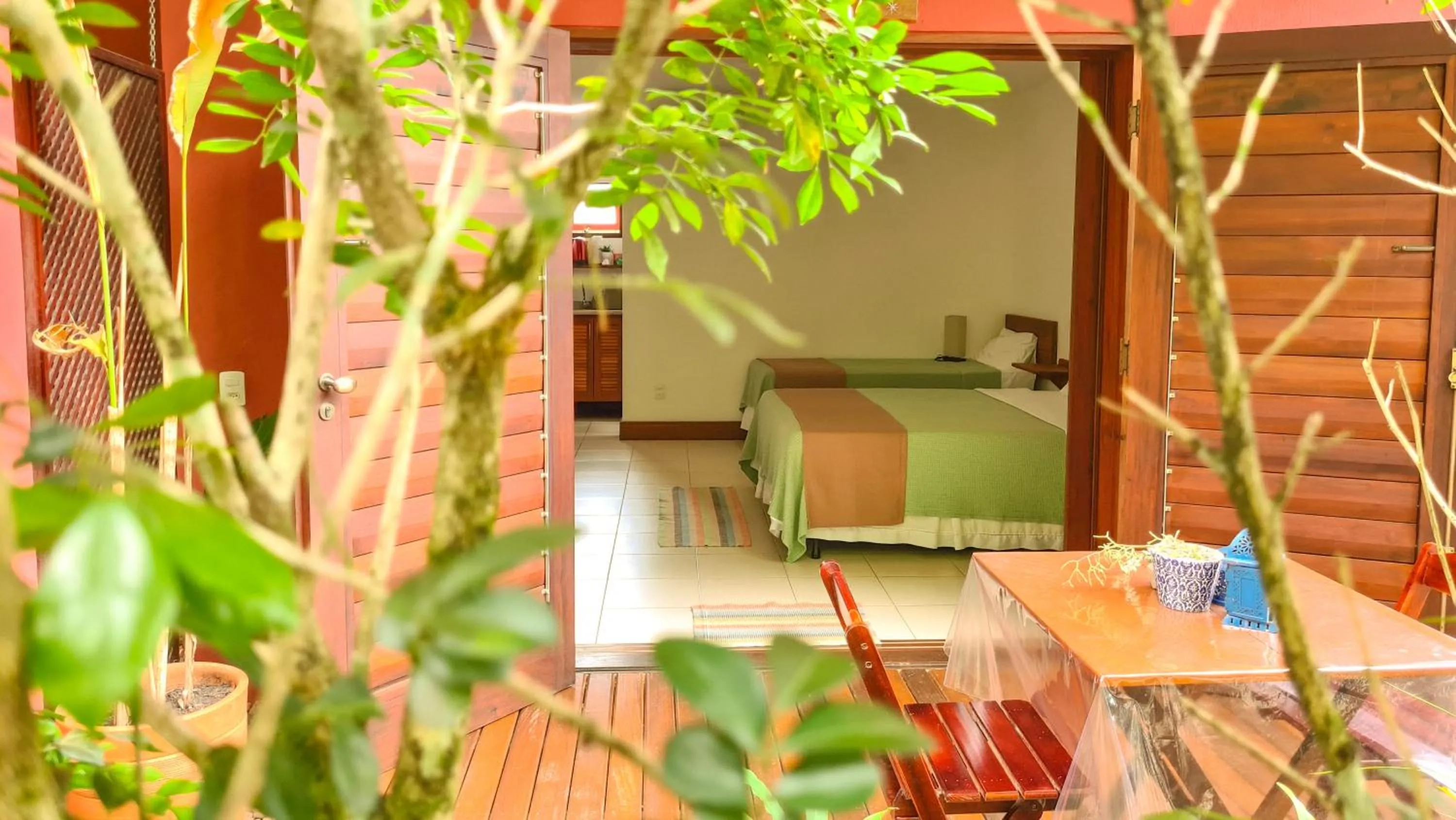 Patio in Canto dos Pássaros Suítes