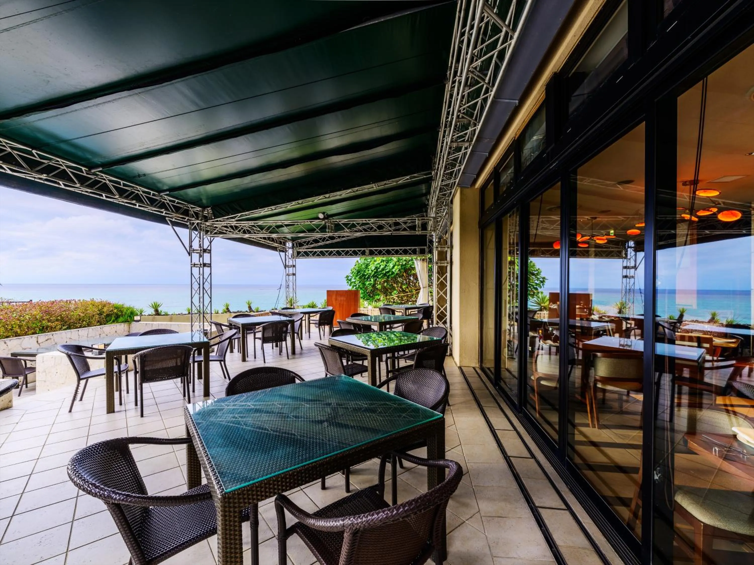 Restaurant/places to eat in Kafuu Resort Fuchaku Condo Hotel