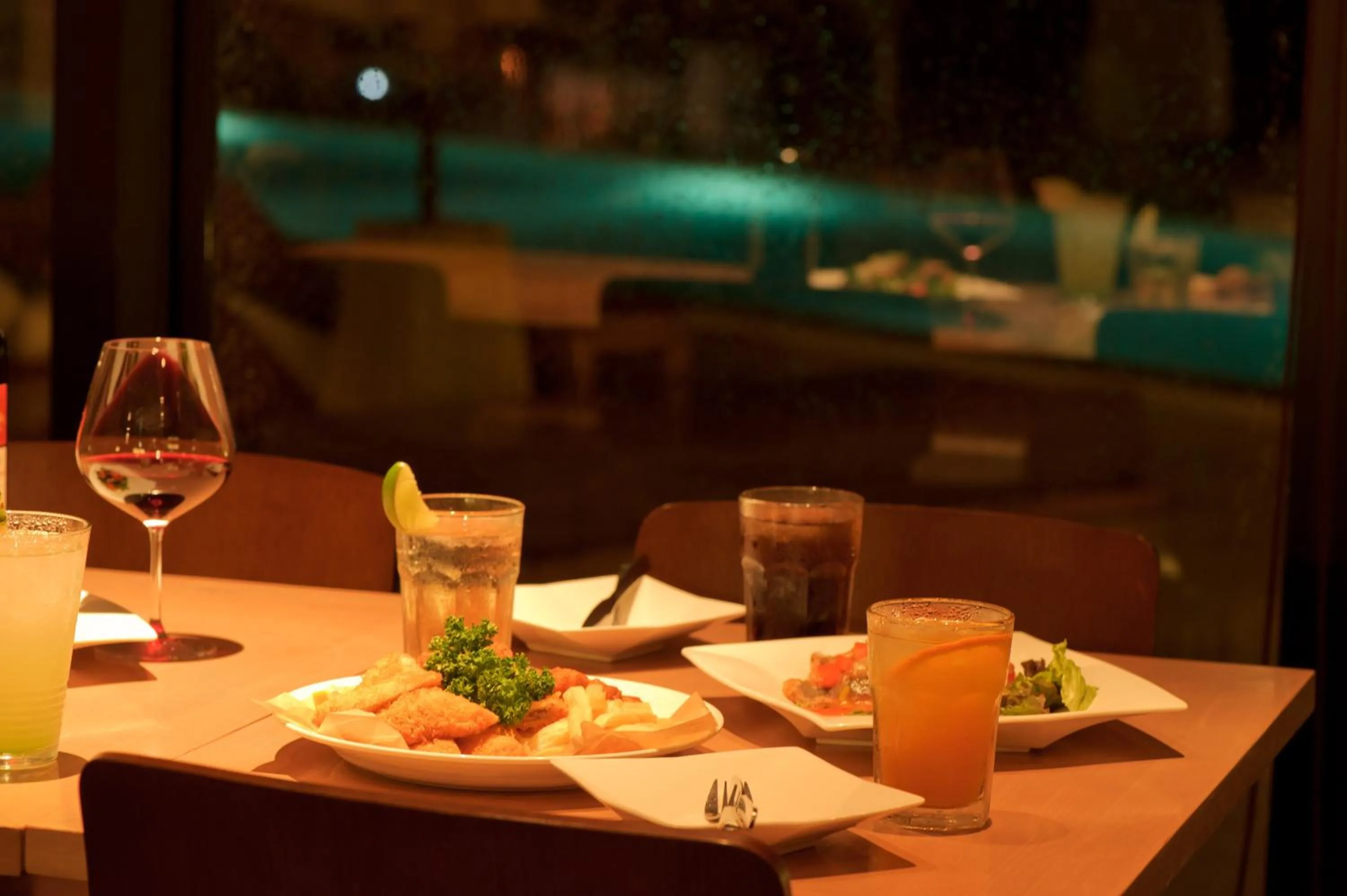 Restaurant/places to eat in Kafuu Resort Fuchaku Condo Hotel