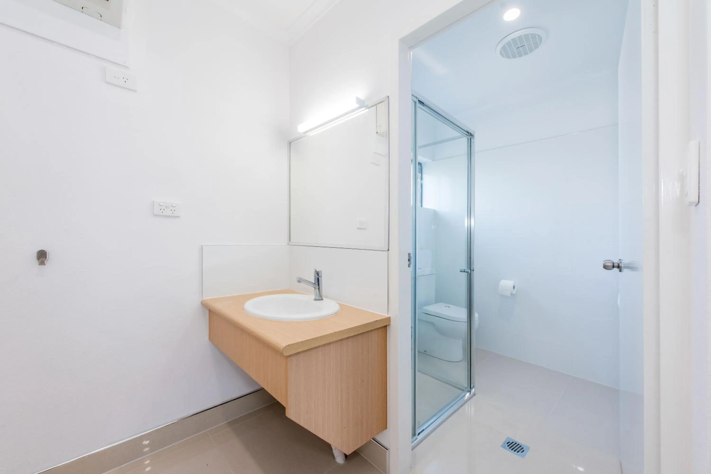 Bathroom in Casa Nostra Motel Mackay