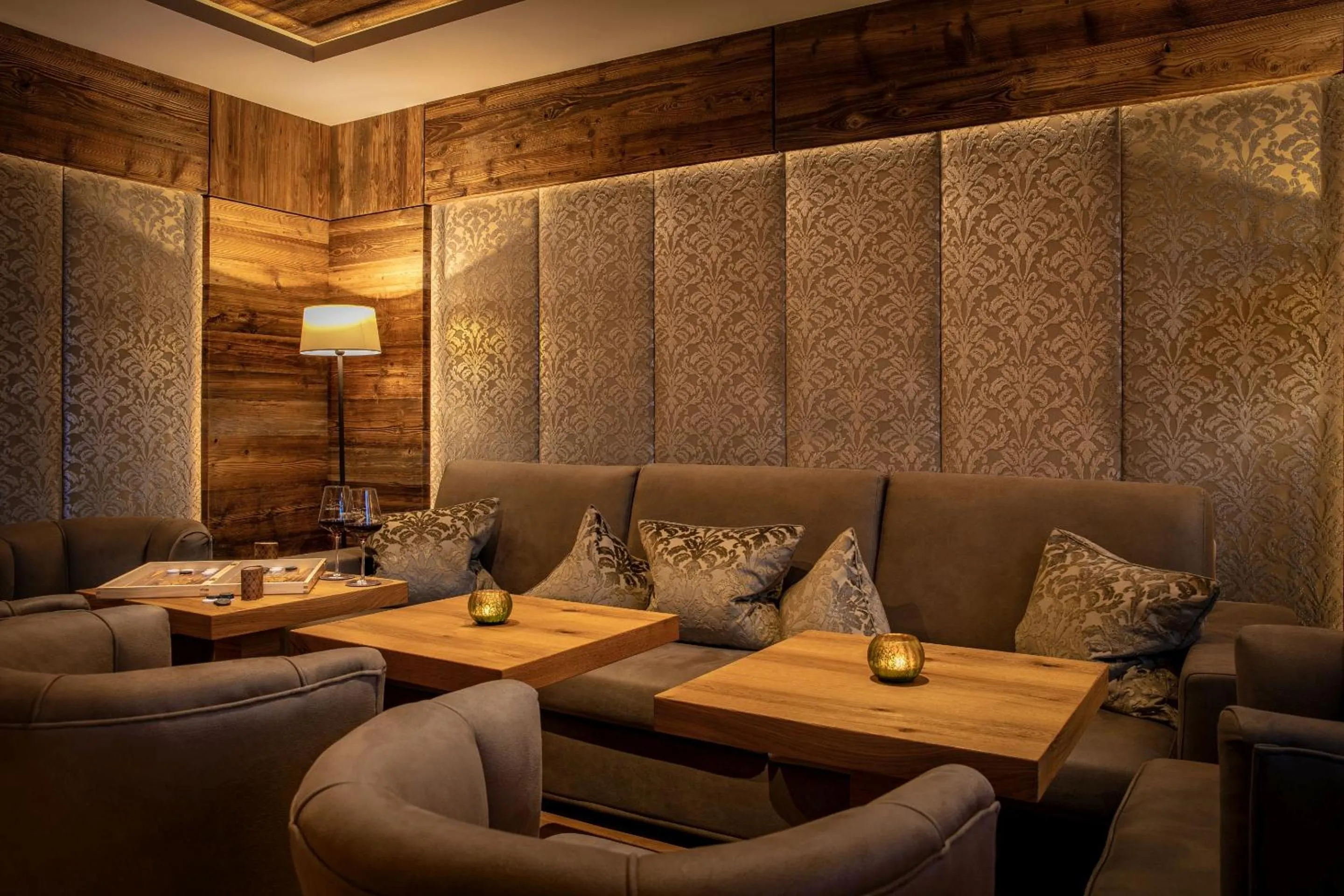 Restaurant/places to eat in Hanusel Hof Wellness & Genuss in Panoramalage