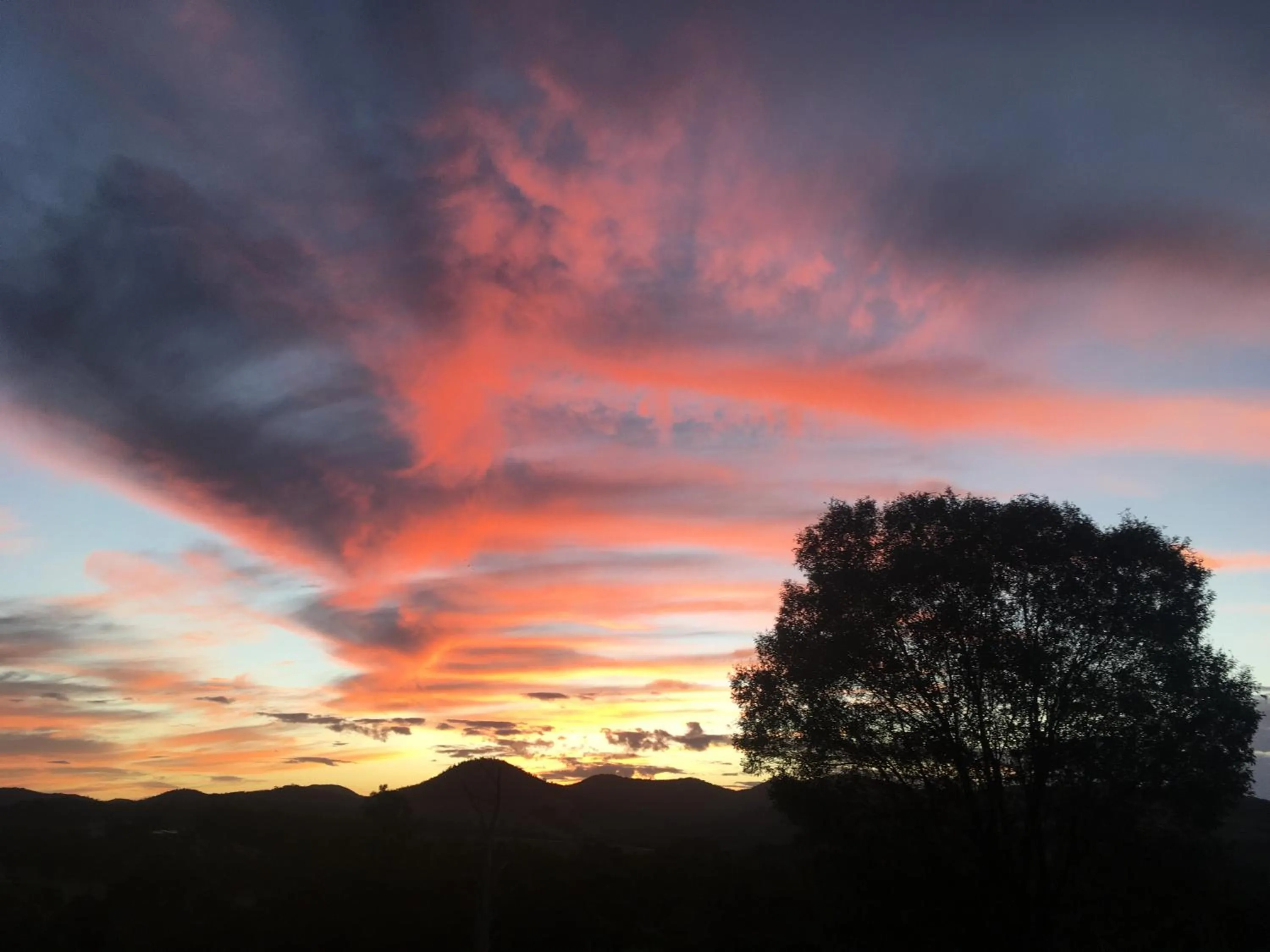 Sunset in Amamoor Lodge