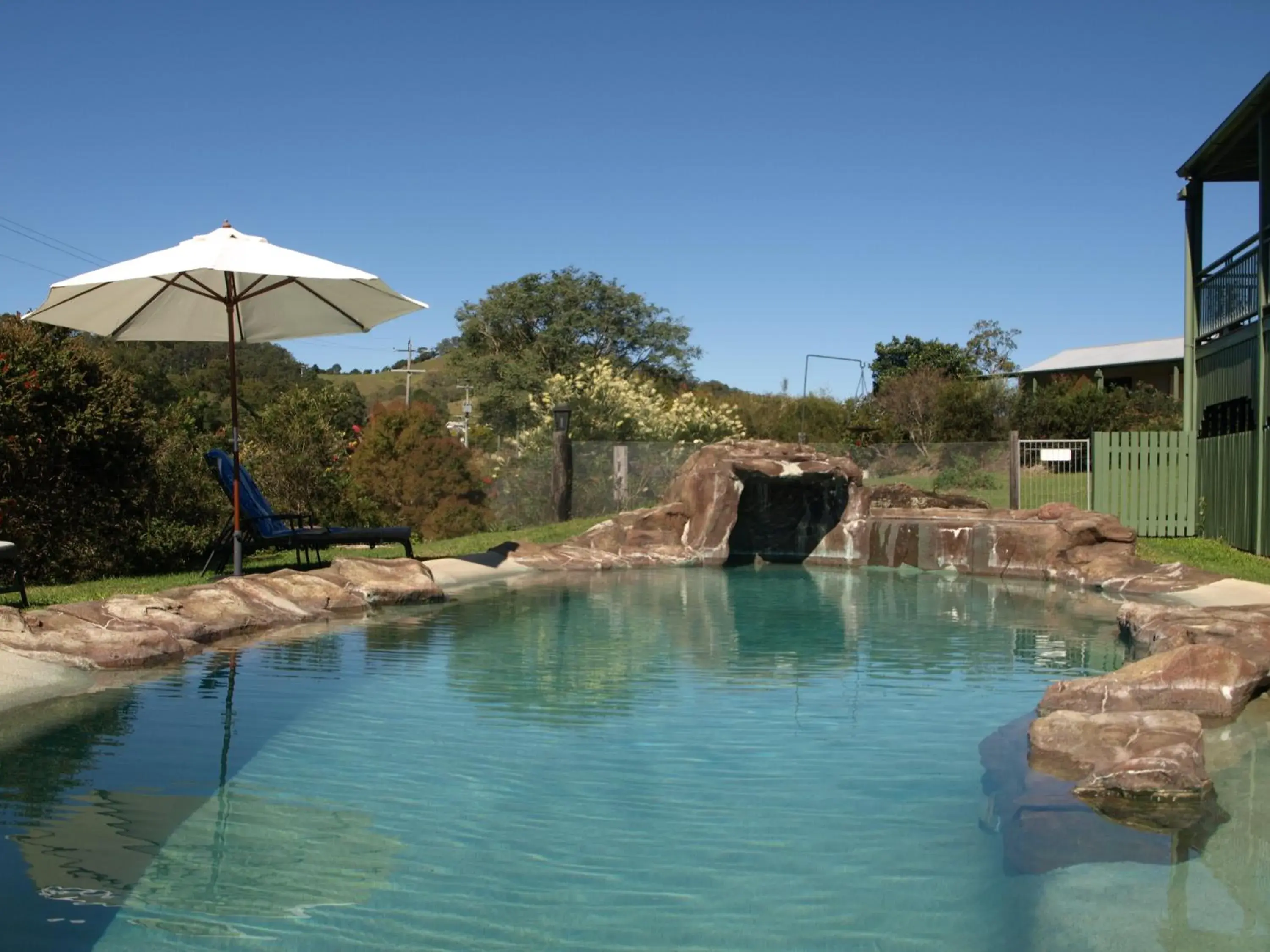 Pool view in Amamoor Lodge Pool view in Amamoor Lodge
