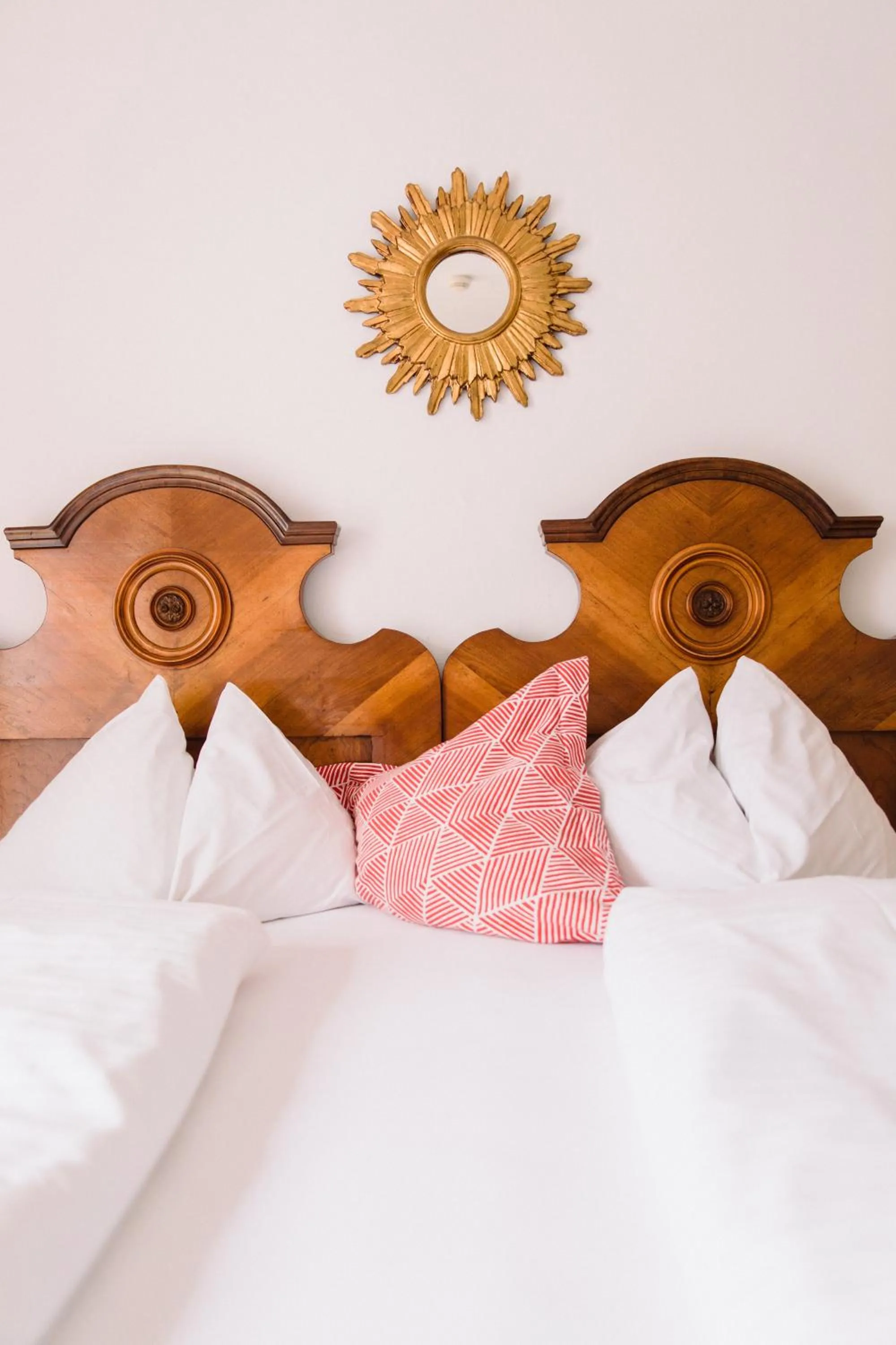 Bed in Gasthof Simony Hallstatt B&B