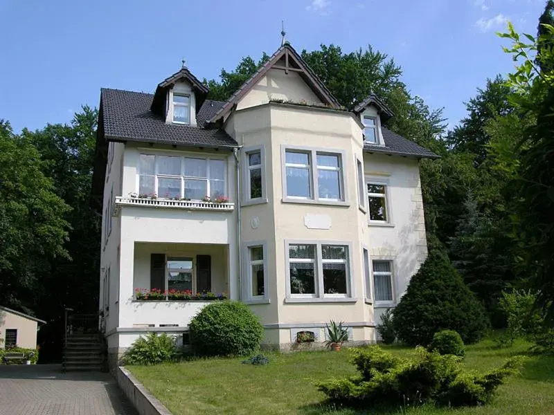 Hotel-Pension Königswald Hotel-Pension Königswald