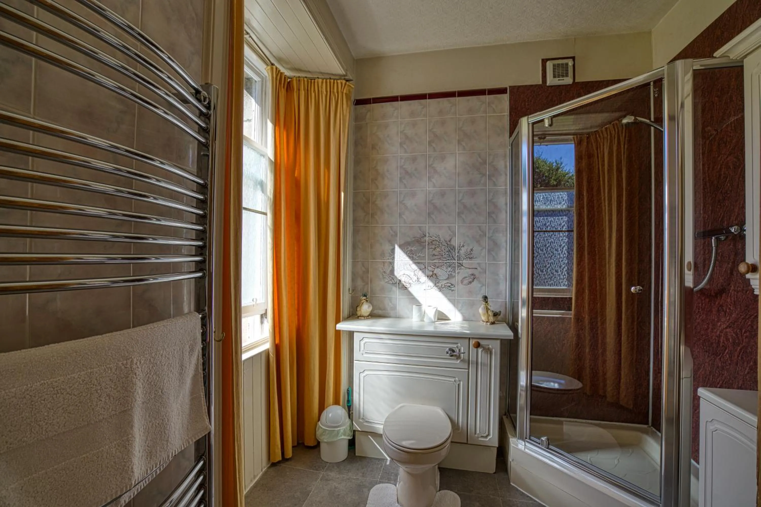 Shower in Woodlands Bed and Breakfast