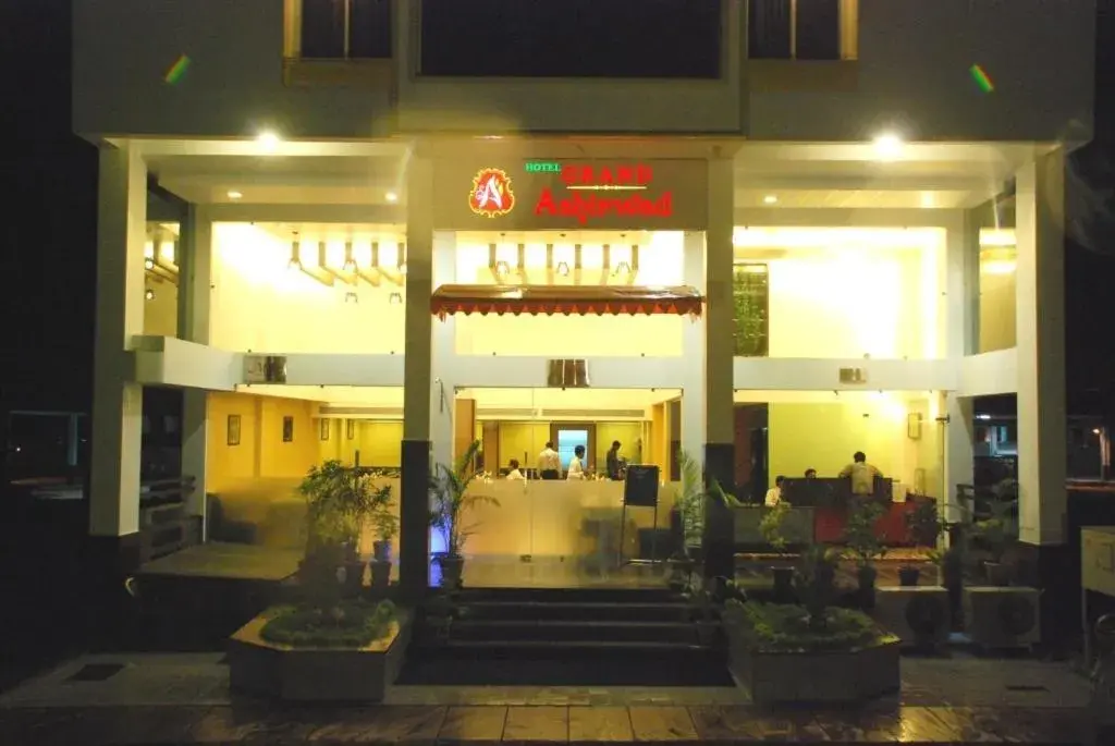 Facade/entrance in Grand Ashirwad Beacon Facade/entrance in Grand Ashirwad Beacon