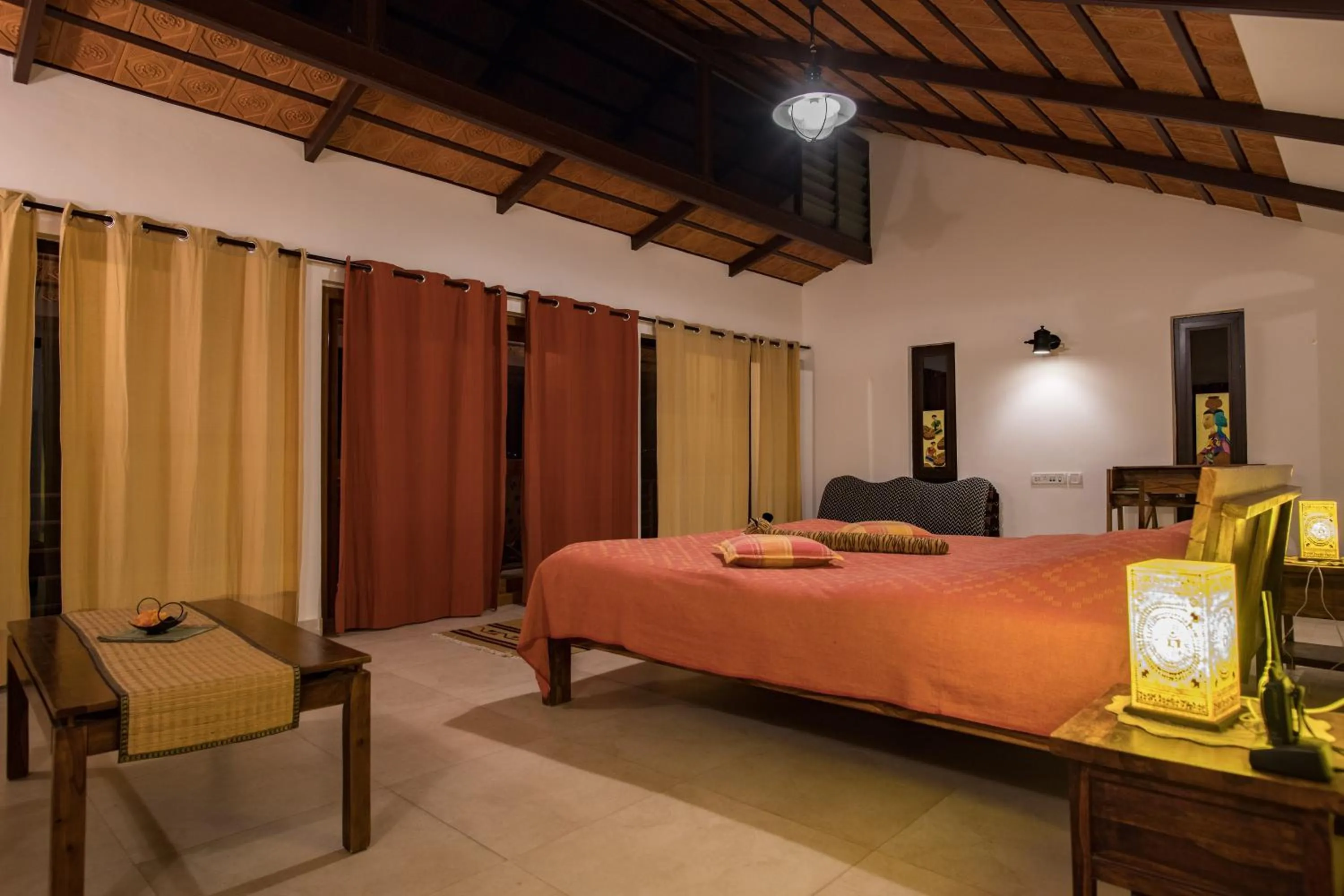 Bed in Dhole's Den Bandipur