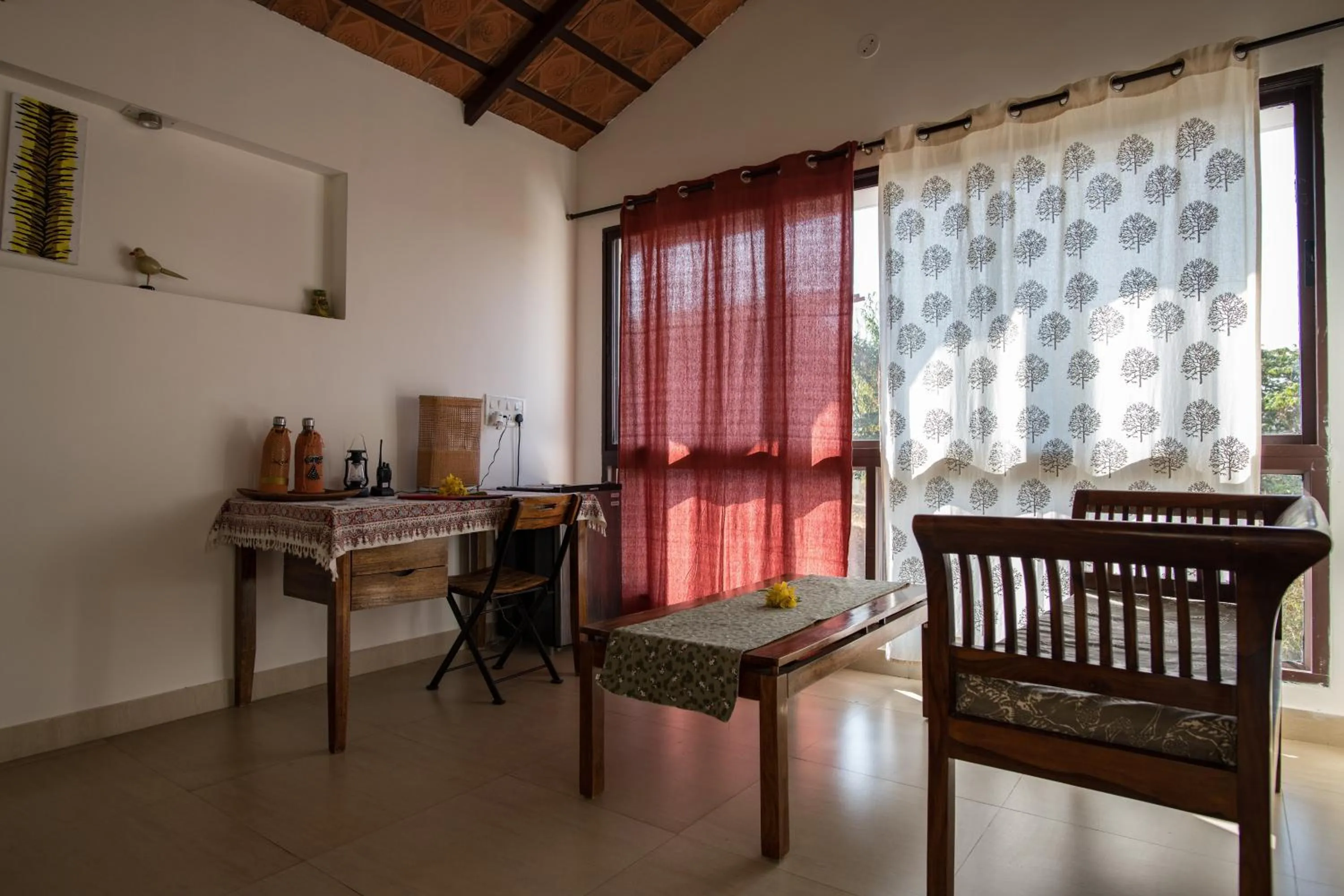 Living room in Dhole's Den Bandipur