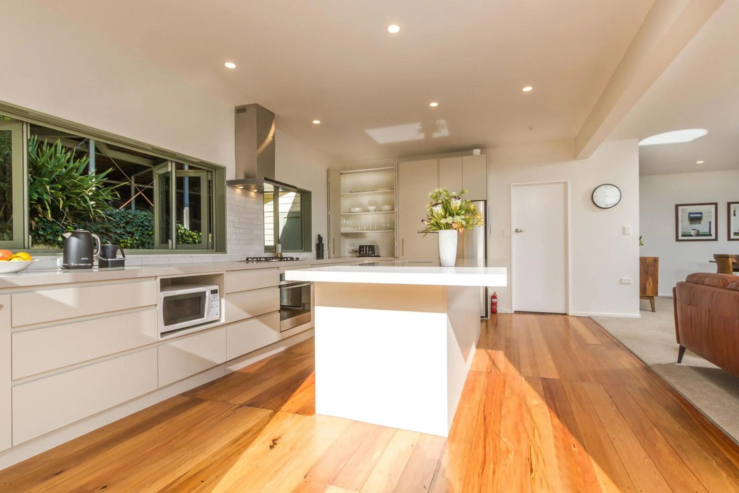 Kitchen or kitchenette in Harbour View - Three