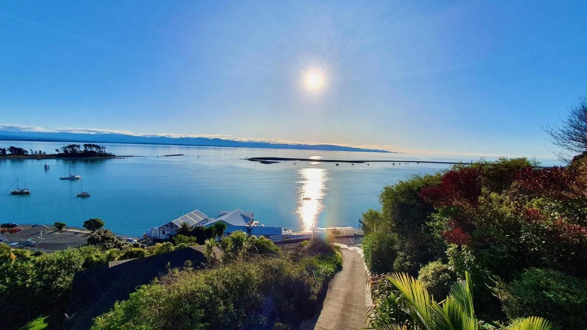 Natural landscape in Harbour View - Three
