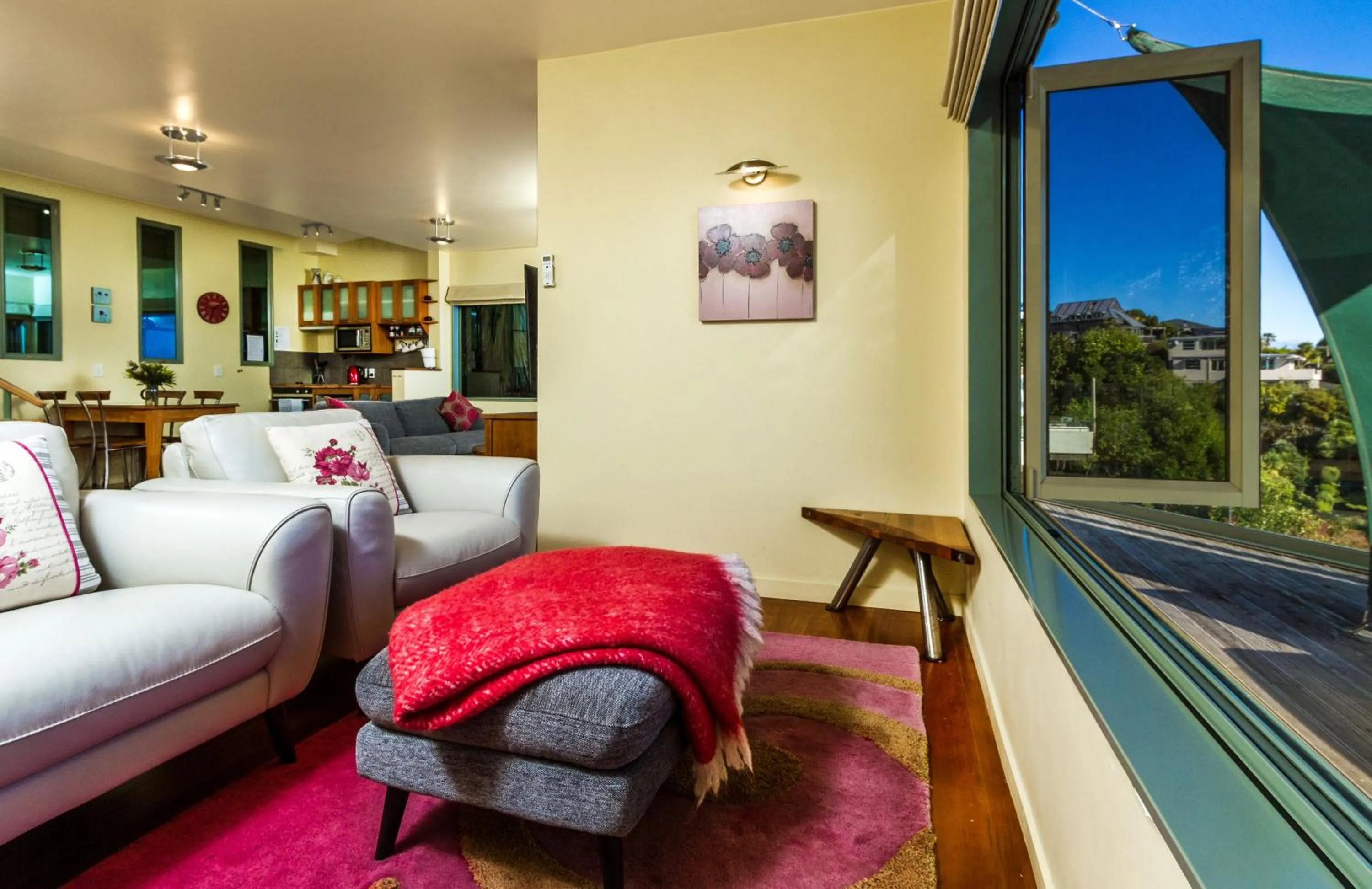 Seating area in Harbour View - Three