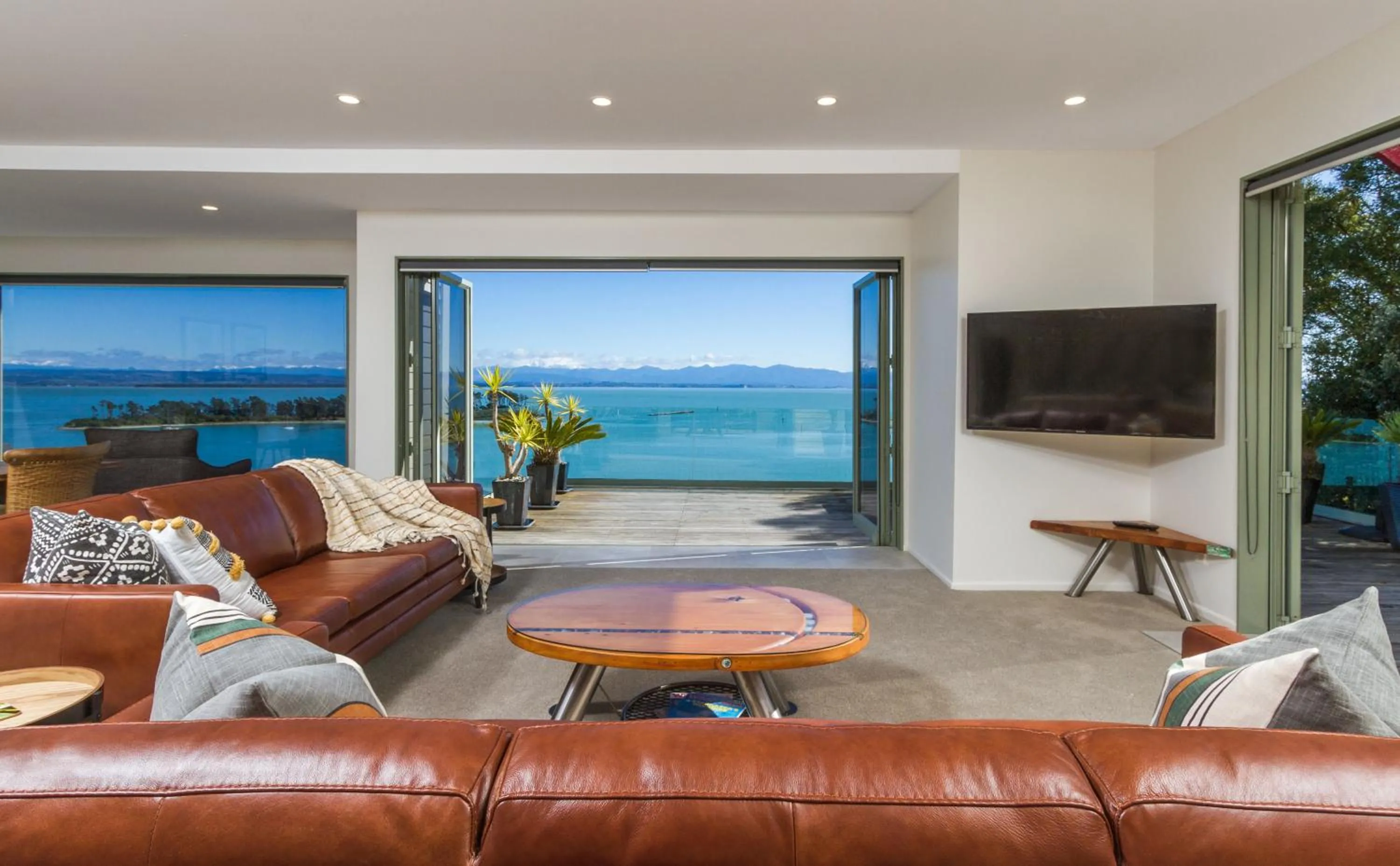 Living room in Harbour View - Three