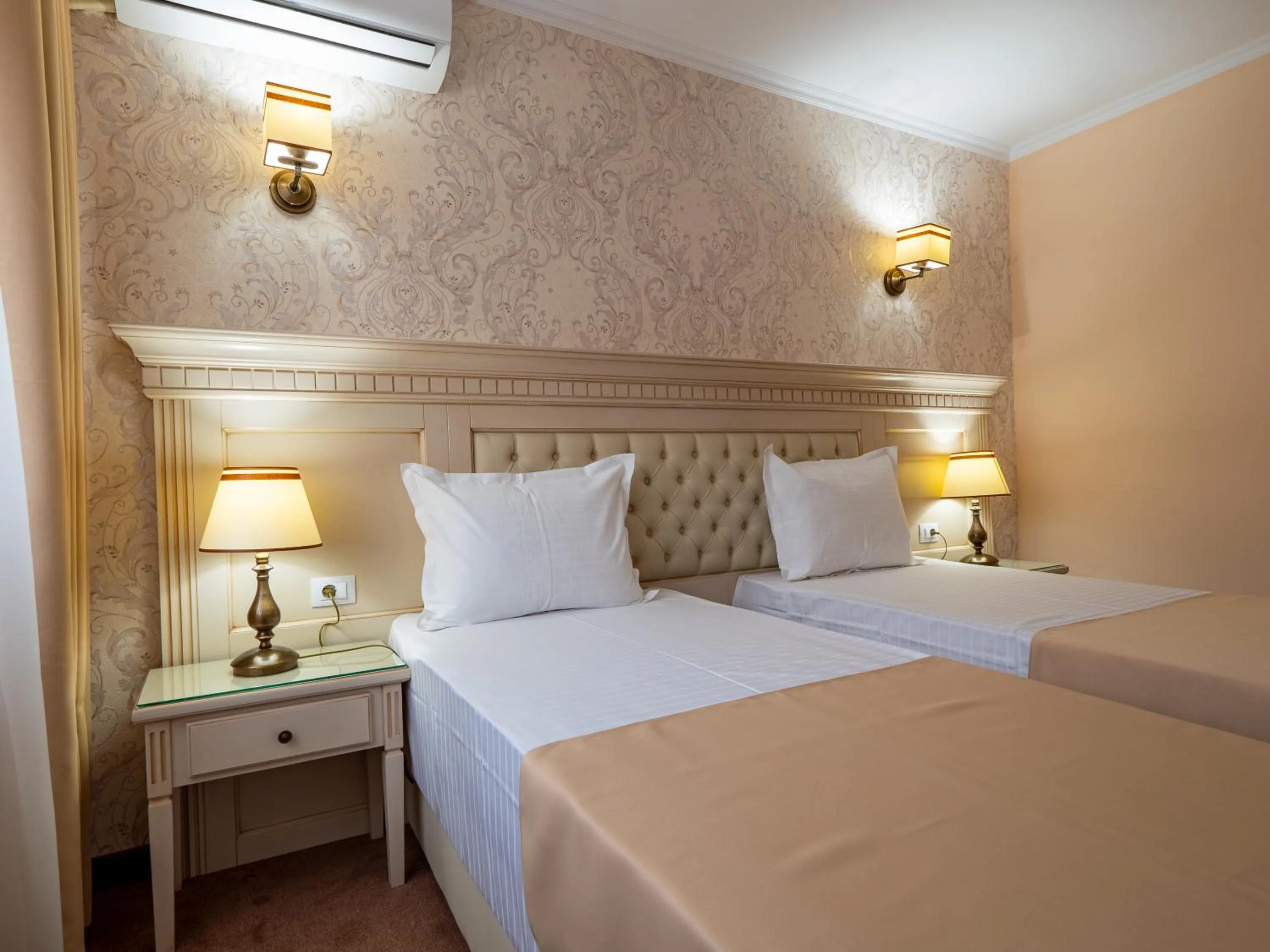 Bed in Hotel Orient Galati