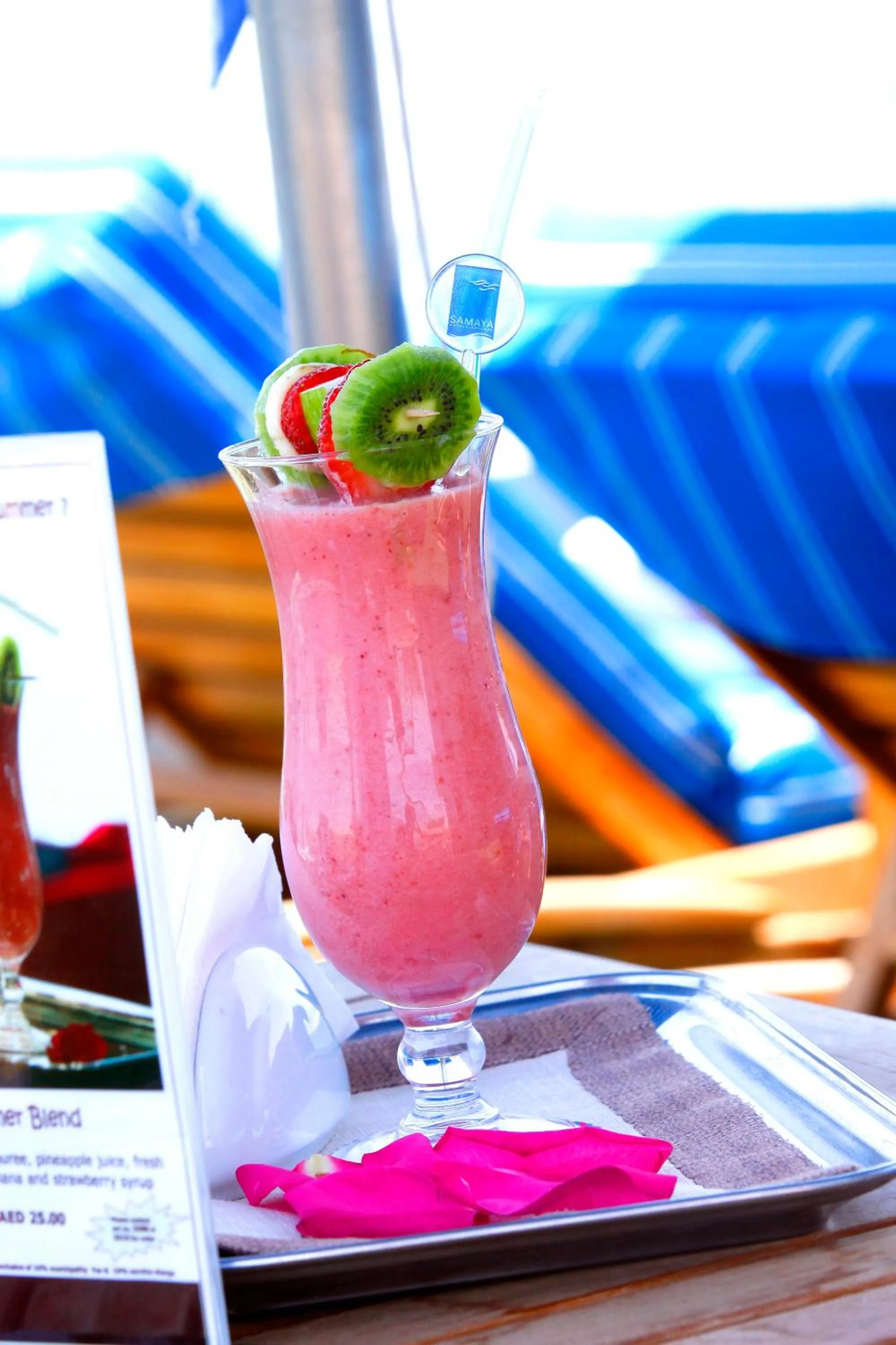 Swimming pool in Samaya Hotel Deira