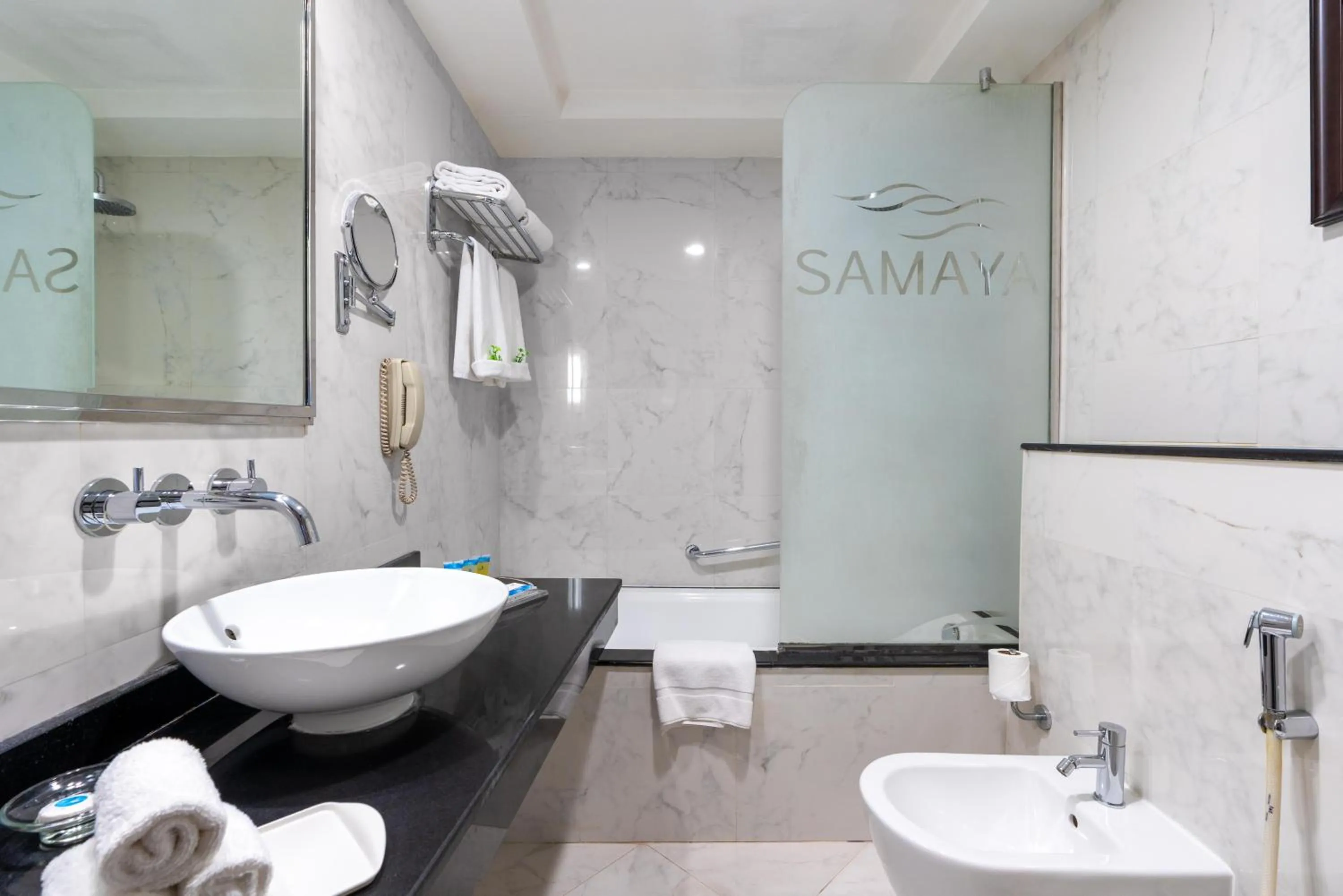 Bathroom in Samaya Hotel Deira
